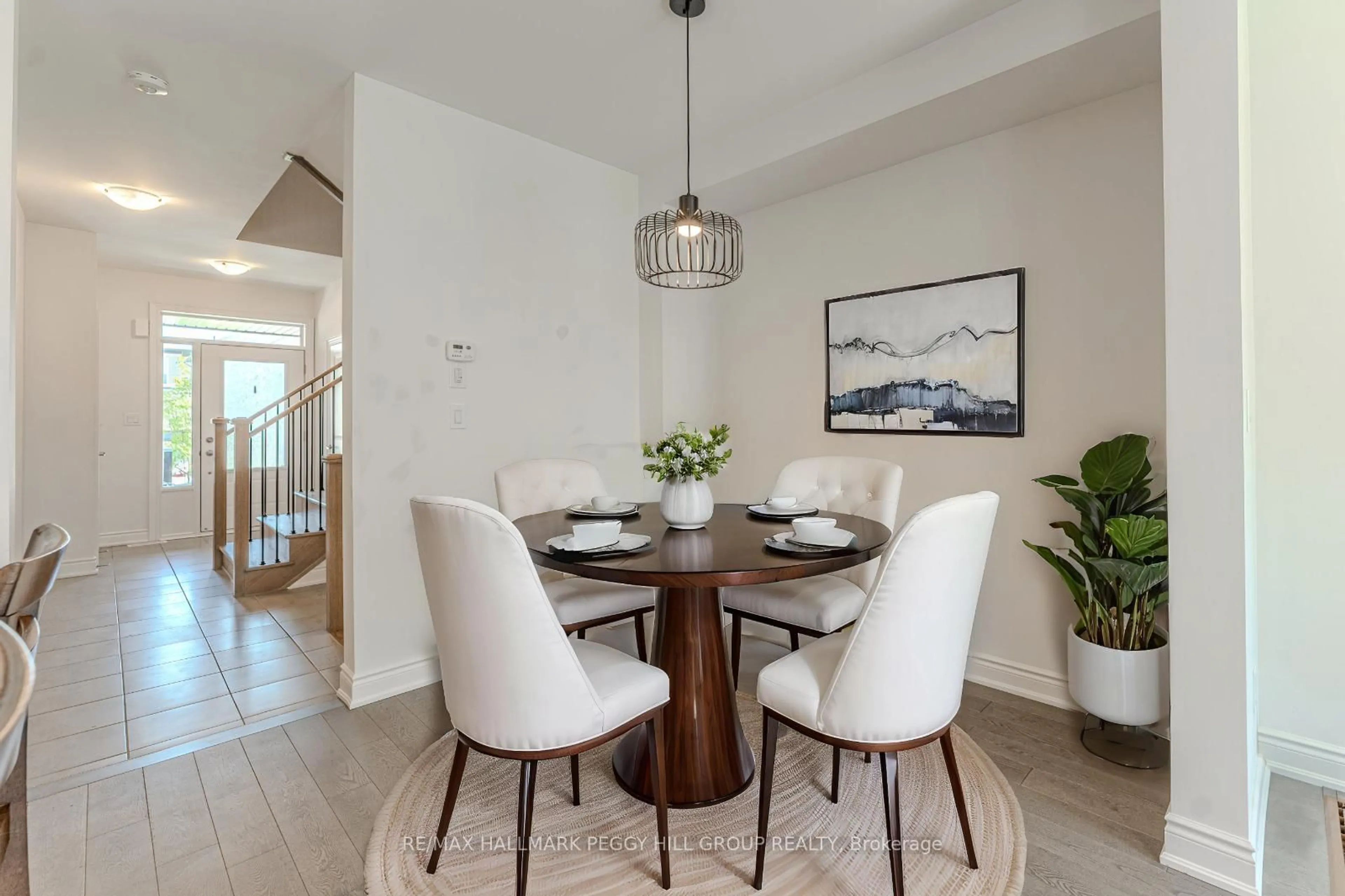 Dining room, unknown for 20 Lisa St, Wasaga Beach Ontario L9Z 0K8