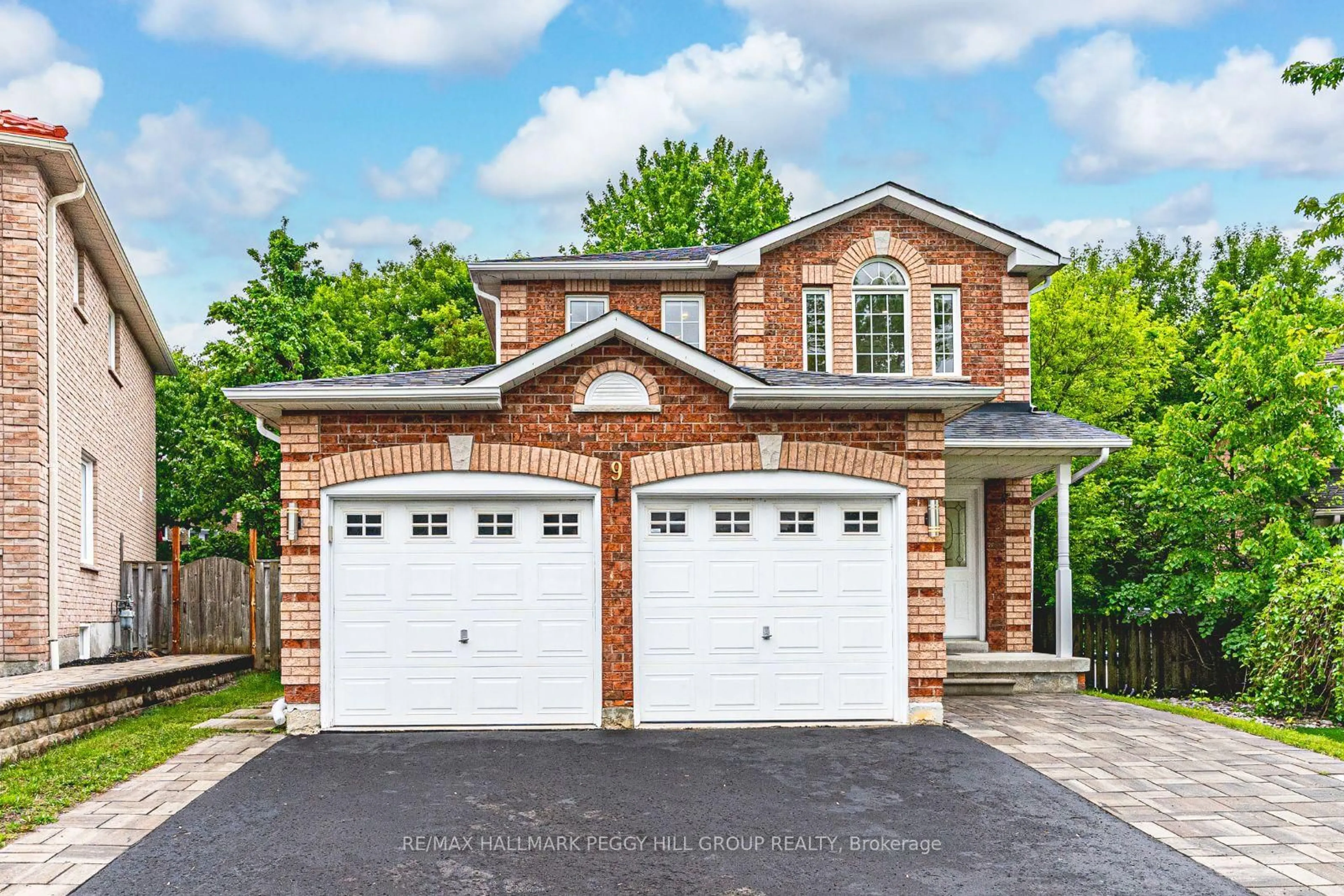 Home with brick exterior material, street for 9 McKenzie Cres, Barrie Ontario L4N 5R5