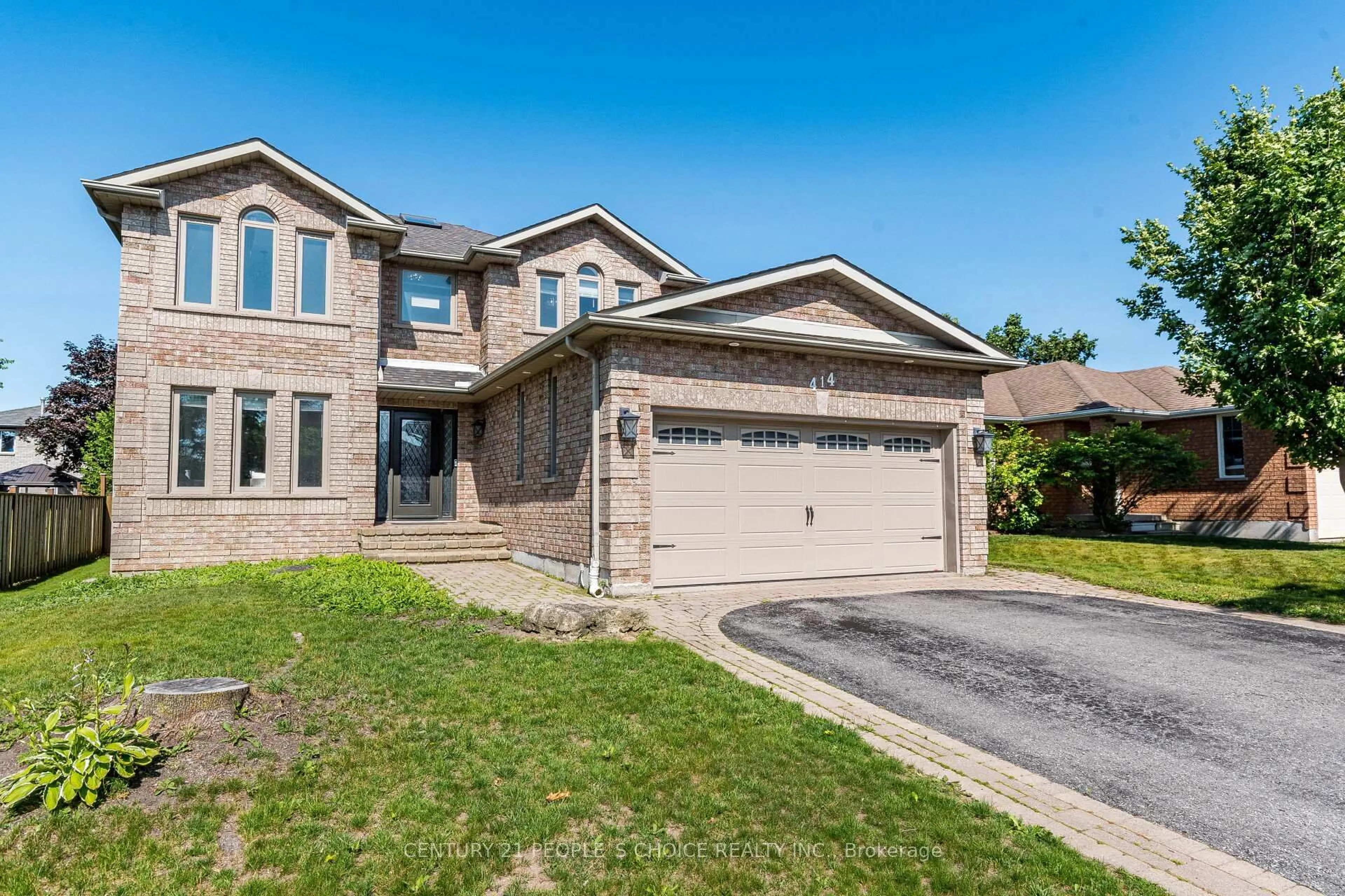 Home with brick exterior material, street for 414 Cundles Rd, Barrie Ontario L4N 7C2