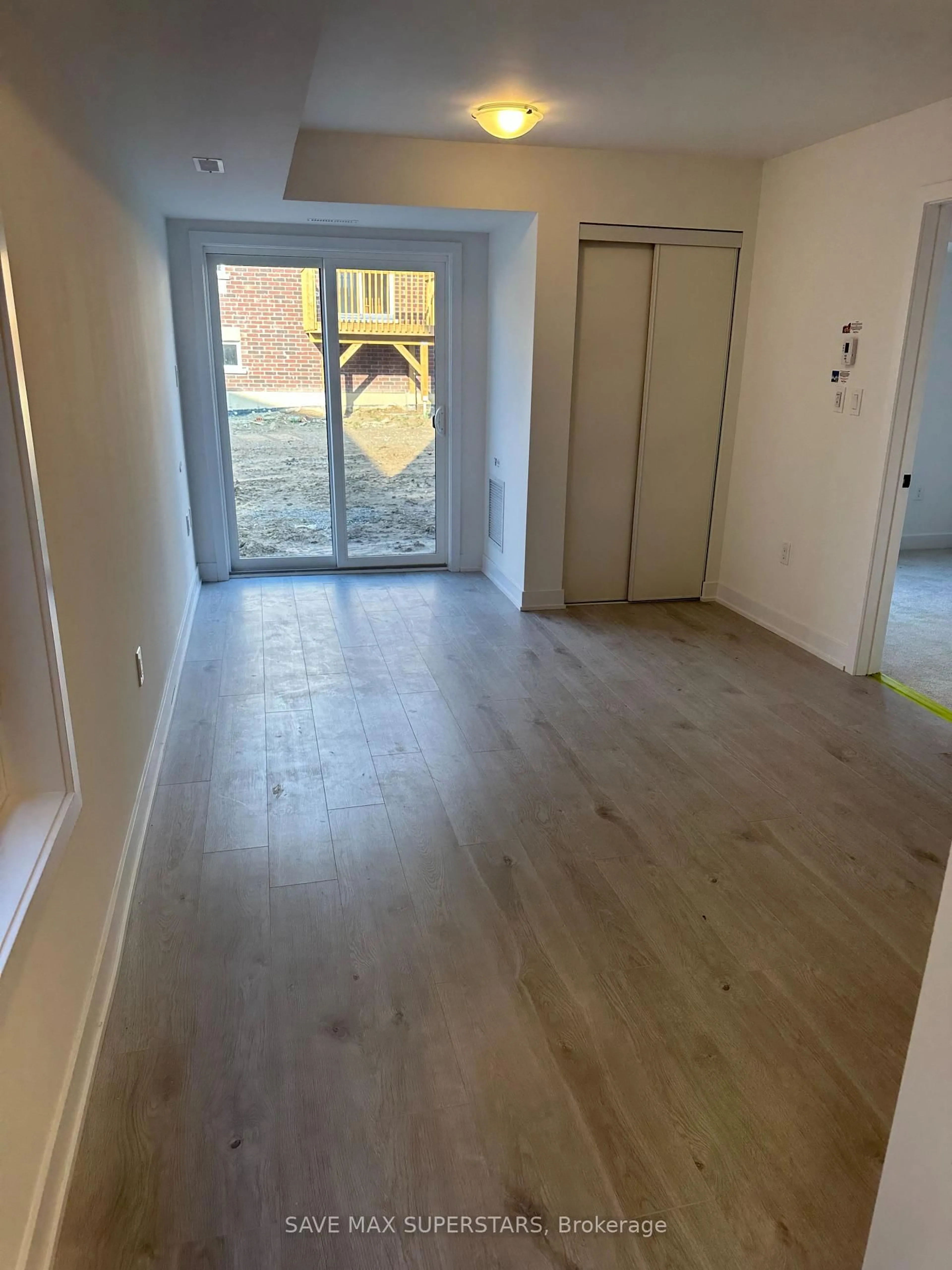A pic of a room for 14 WAGON Lane #1, Barrie Ontario L9J 0V1