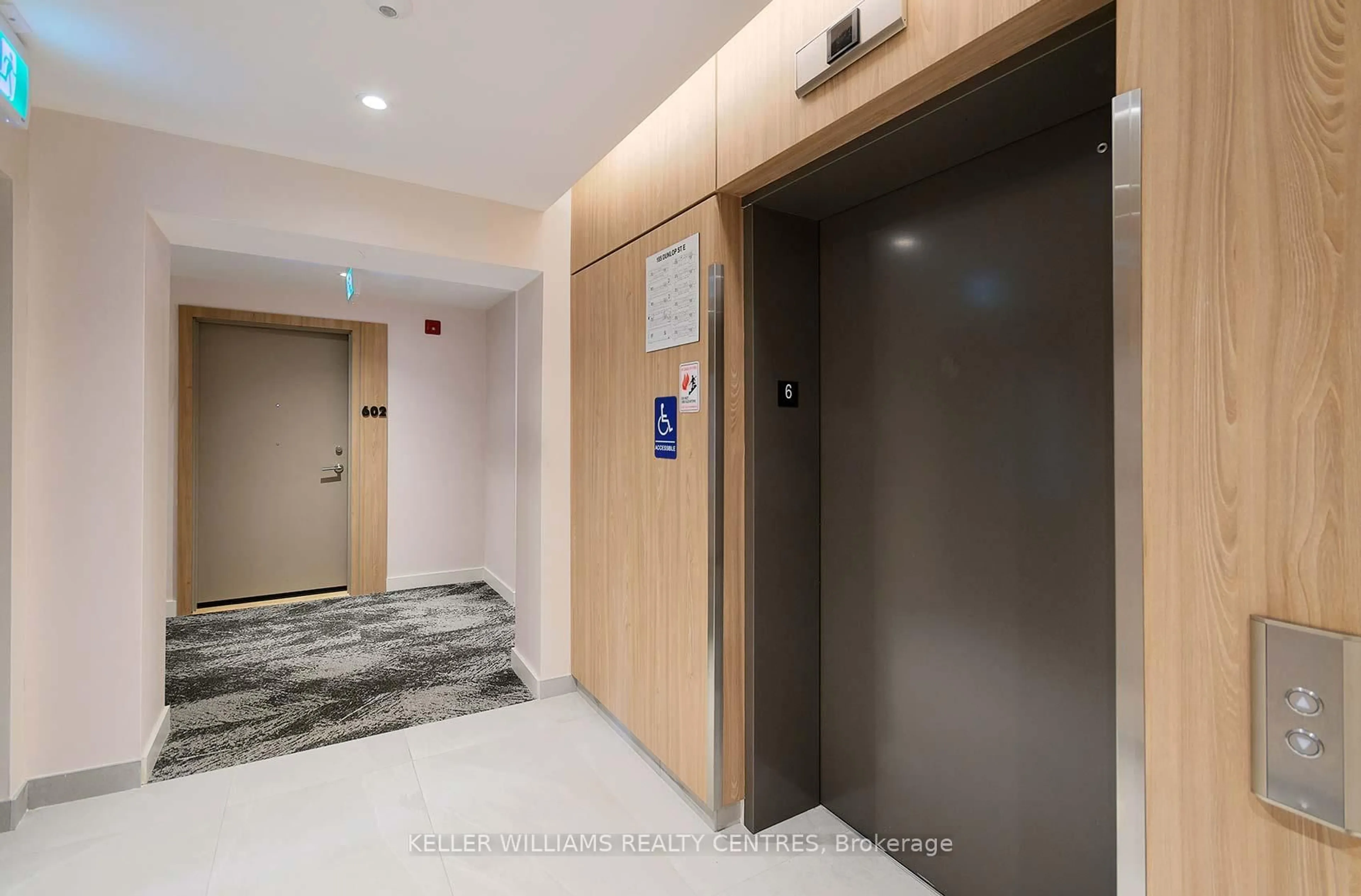 Indoor foyer for 185 Dunlop St E St ##602, Barrie Ontario L4M 0L7