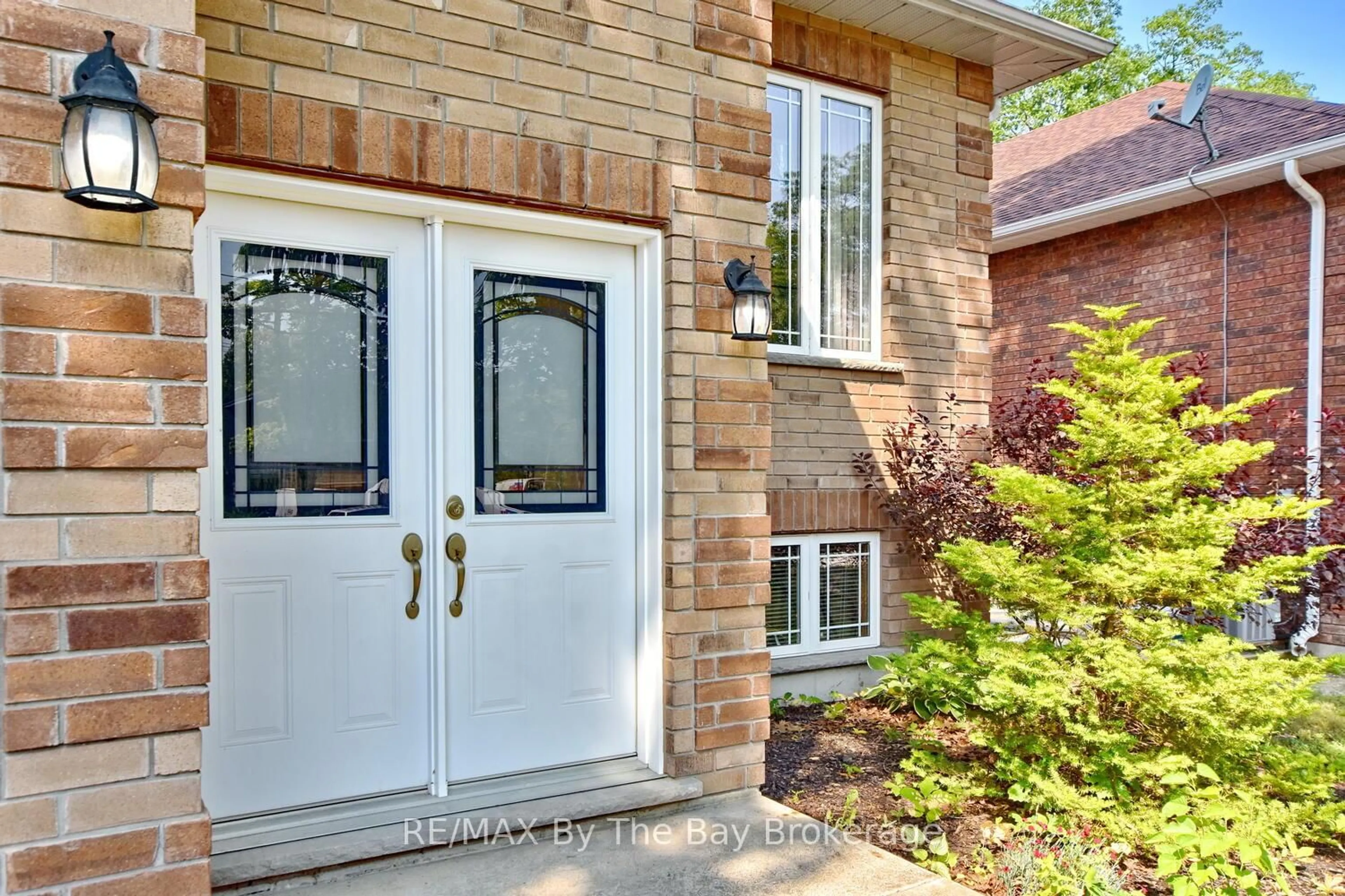 Unknown for 142 Sunnidale Rd, Wasaga Beach Ontario L9Z 2S8