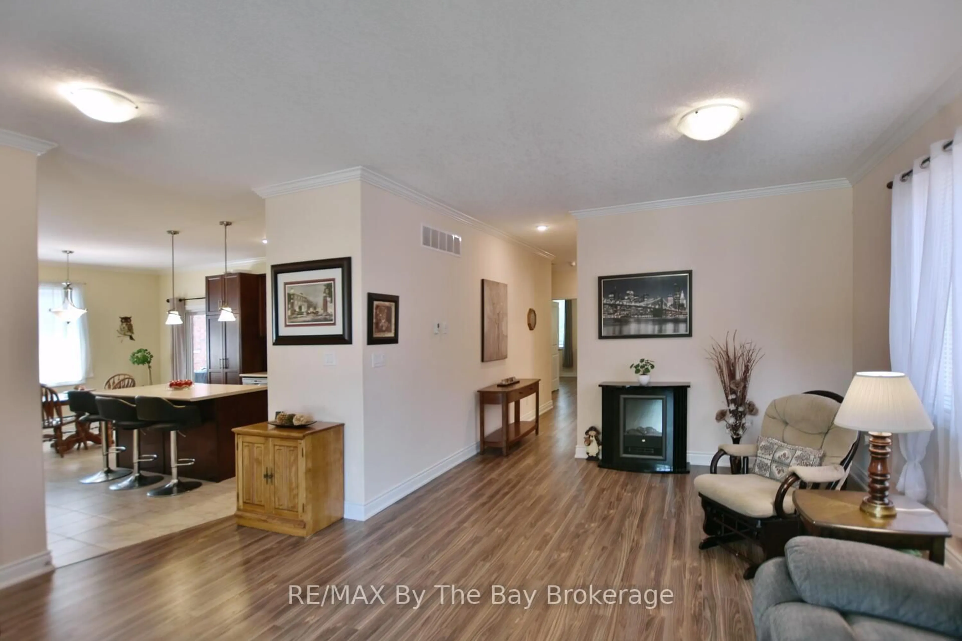Unknown for 142 Sunnidale Rd, Wasaga Beach Ontario L9Z 2S8