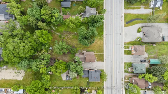 226 Dunlop St, Barrie 2