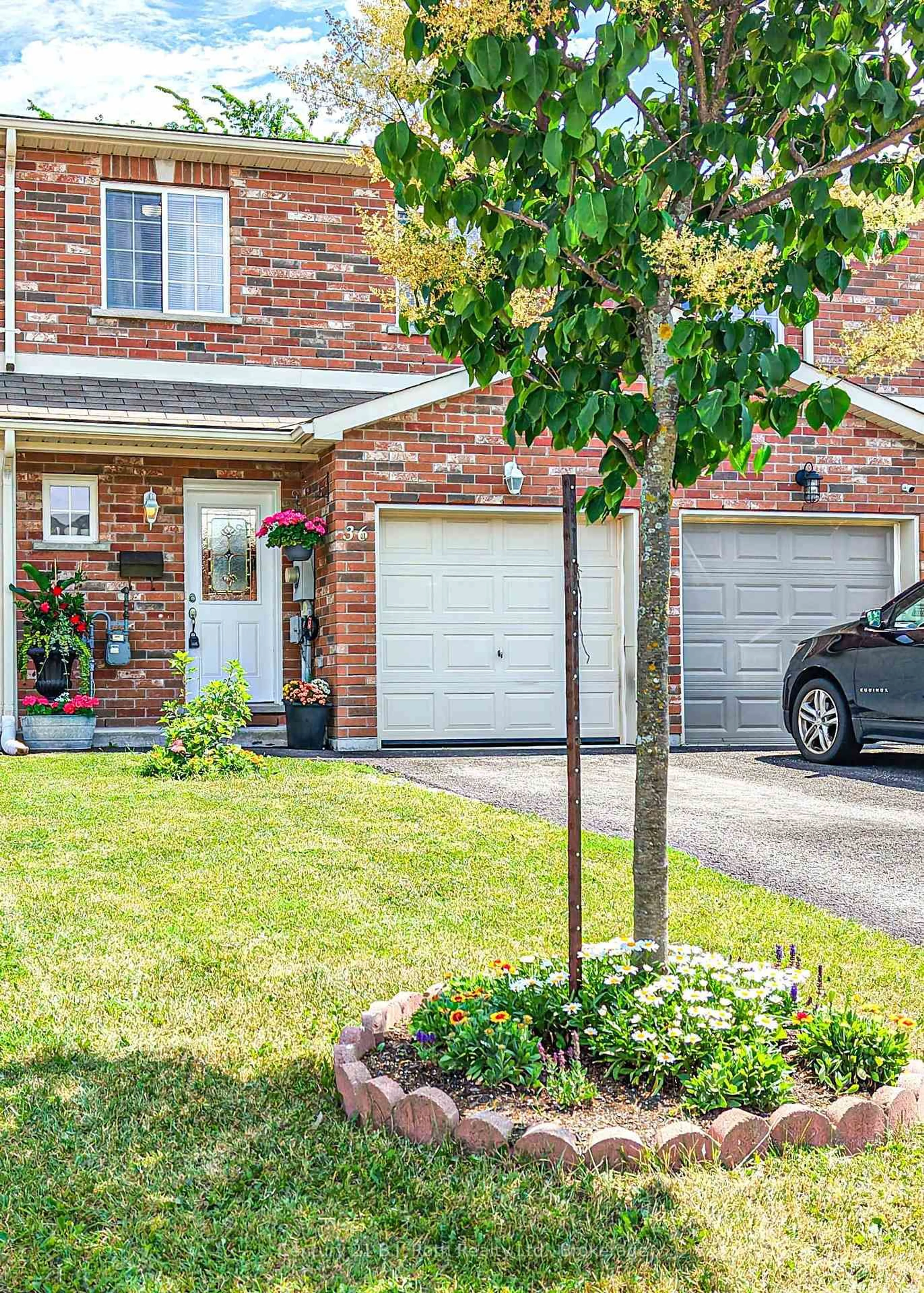 Home with brick exterior material, street for 36 Michelle Dr, Orillia Ontario L3V 0B4