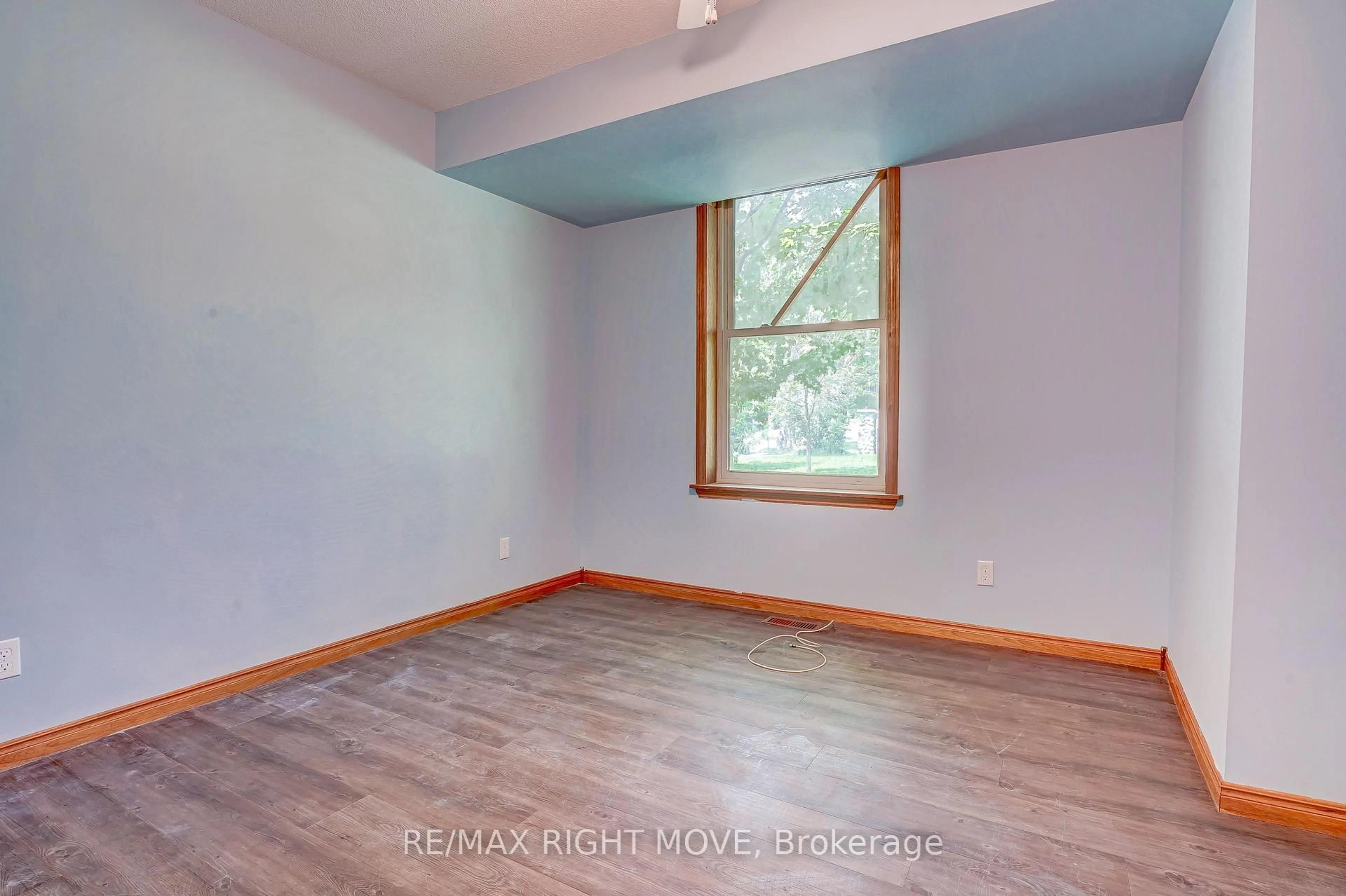 A pic of a room for 104 Nottawasaga St, Orillia Ontario L3V 3J6