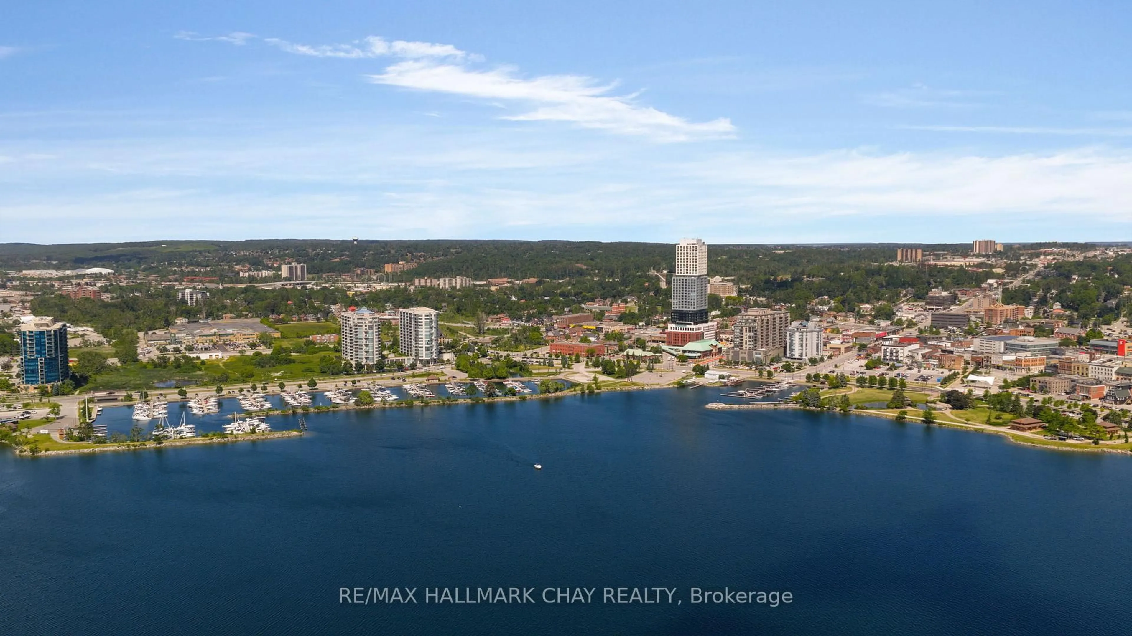Blurry image for 6 Toronto St #305, Barrie Ontario L4N 9R2