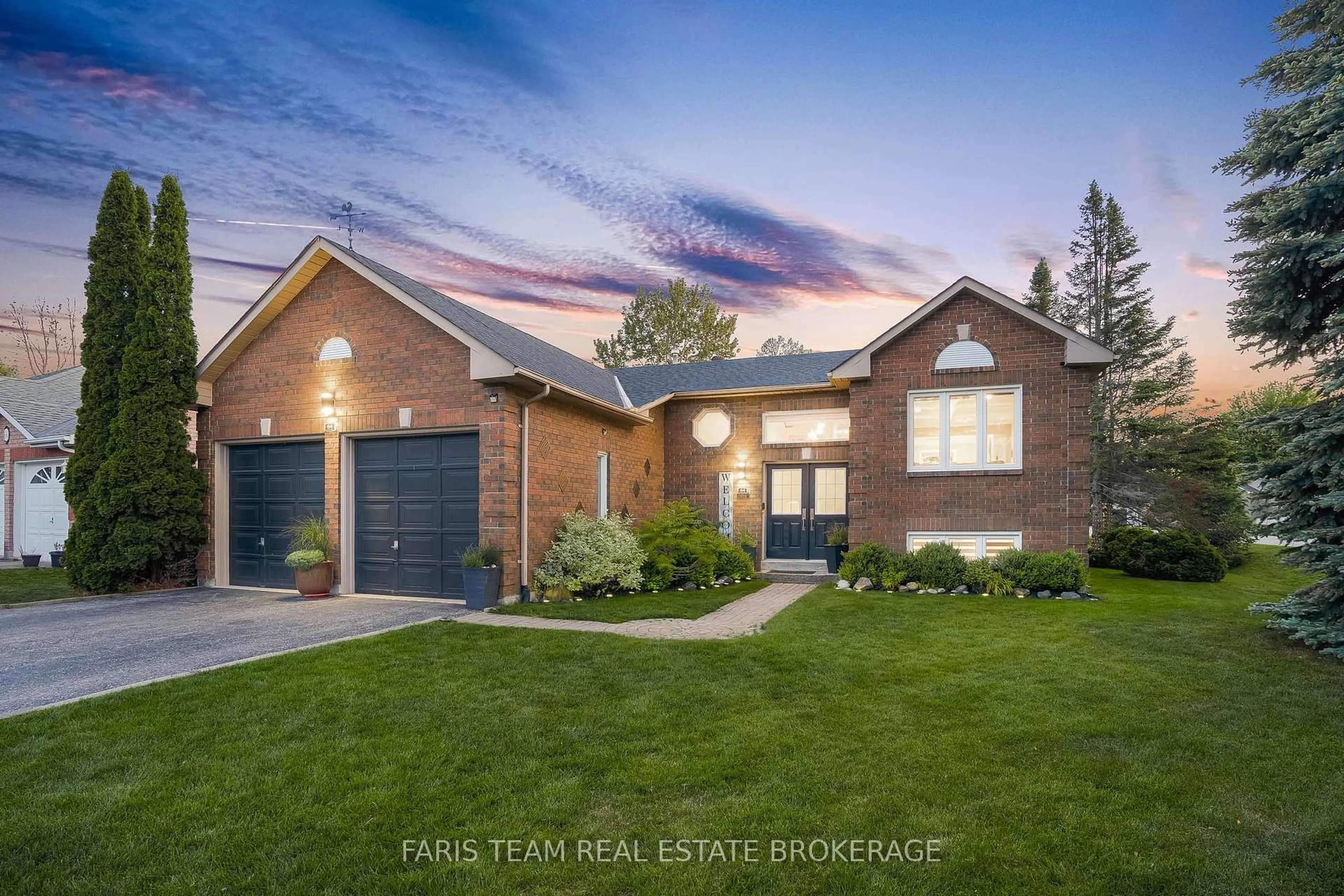 Home with brick exterior material, street for 64 Royal Beech Dr, Wasaga Beach Ontario L9Z 1H3