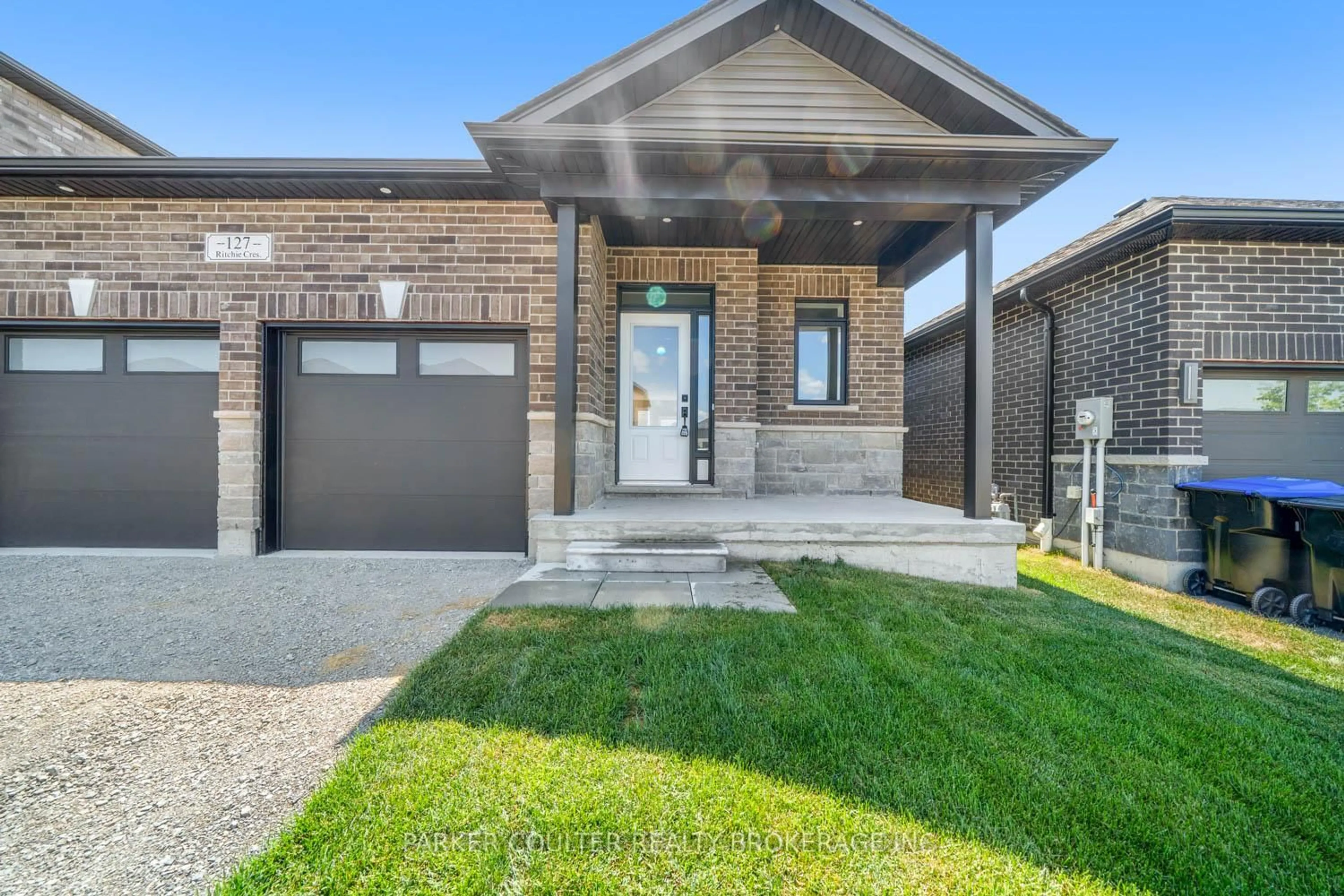 Home with brick exterior material, street for 127 Ritchie Cres, Springwater Ontario L0L 1P0