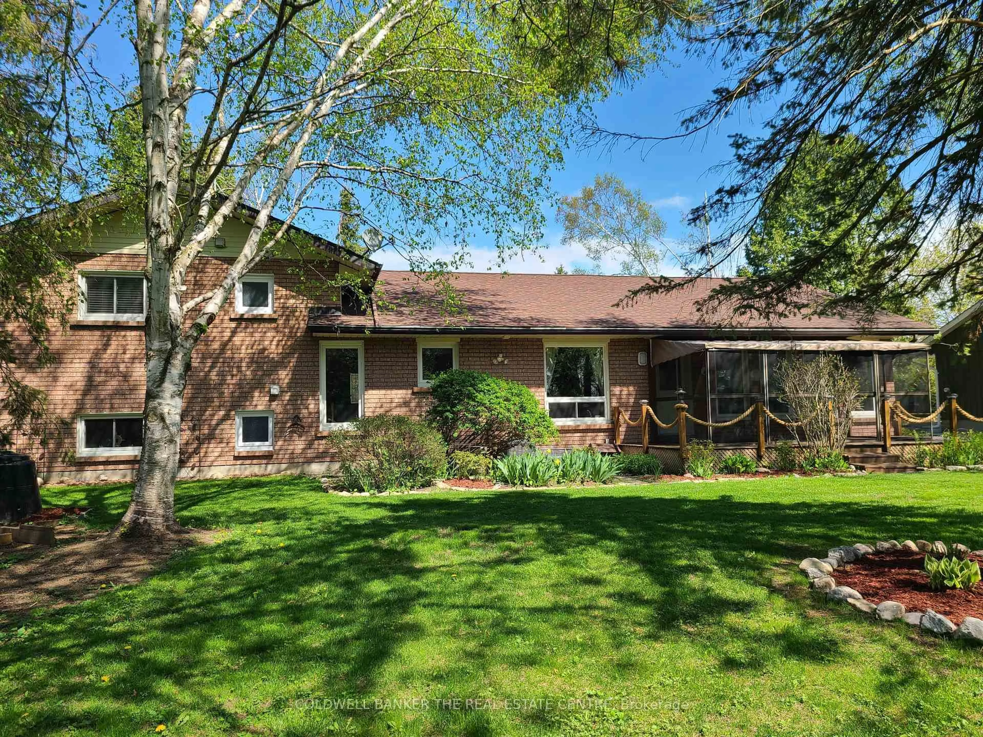 Home with brick exterior material, unknown for 148 Bayshore Dr, Ramara Ontario L0K 1B0