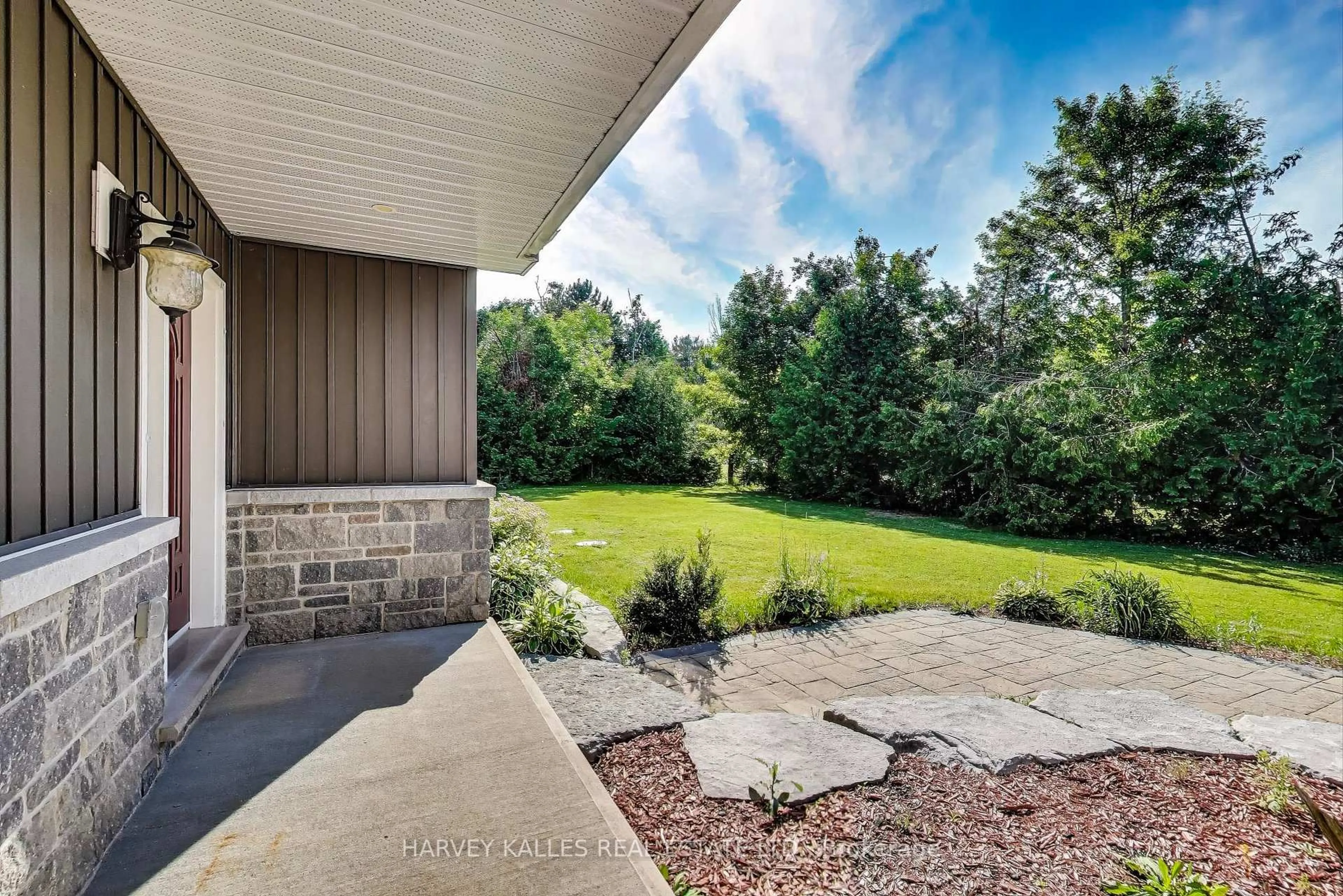 Patio, water/lake/river/ocean view for 3 Jermey Lane, Oro-Medonte Ontario L0L 1T0