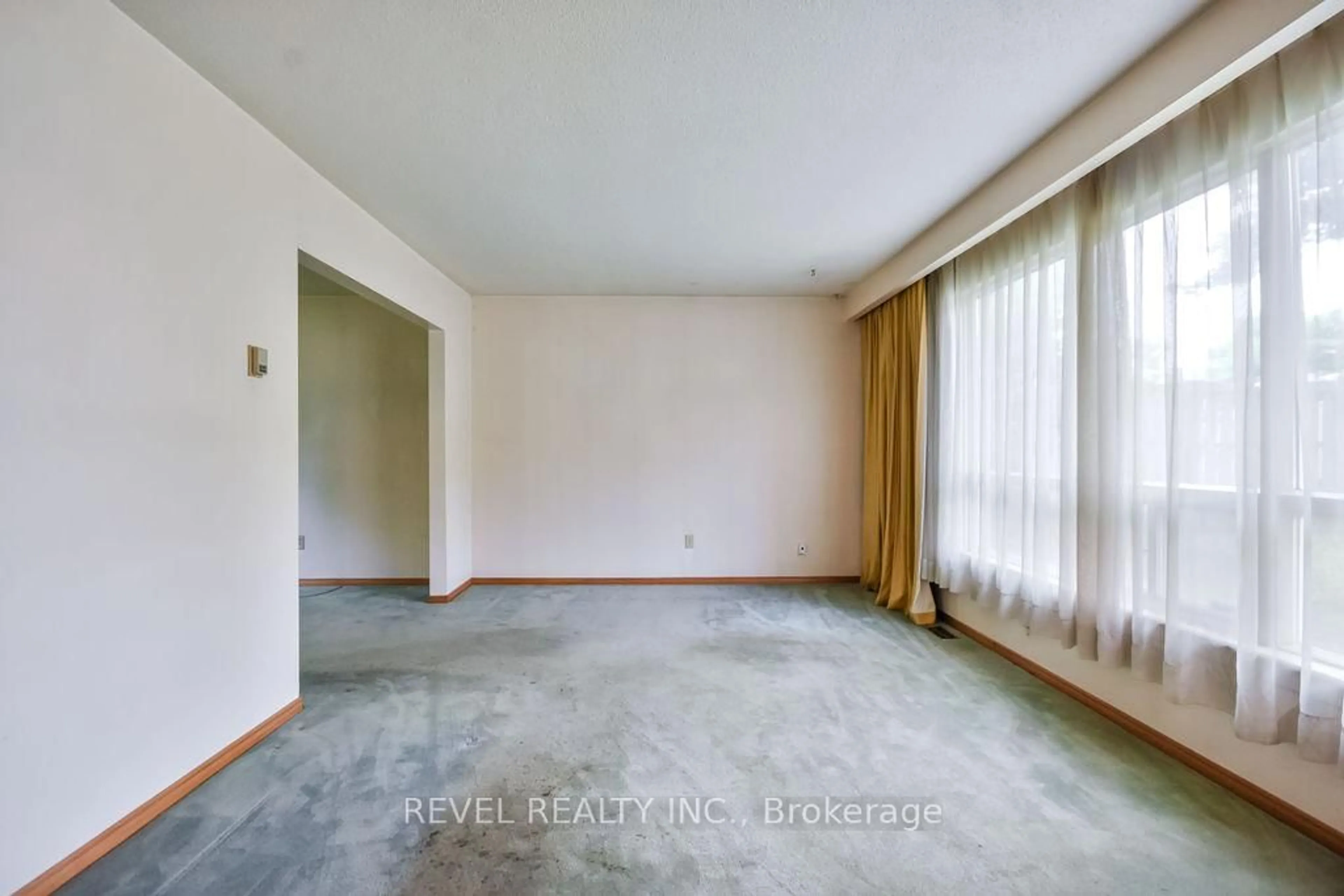 A pic of a room for 37 Broadmoor Ave, Barrie Ontario L4N 3N3