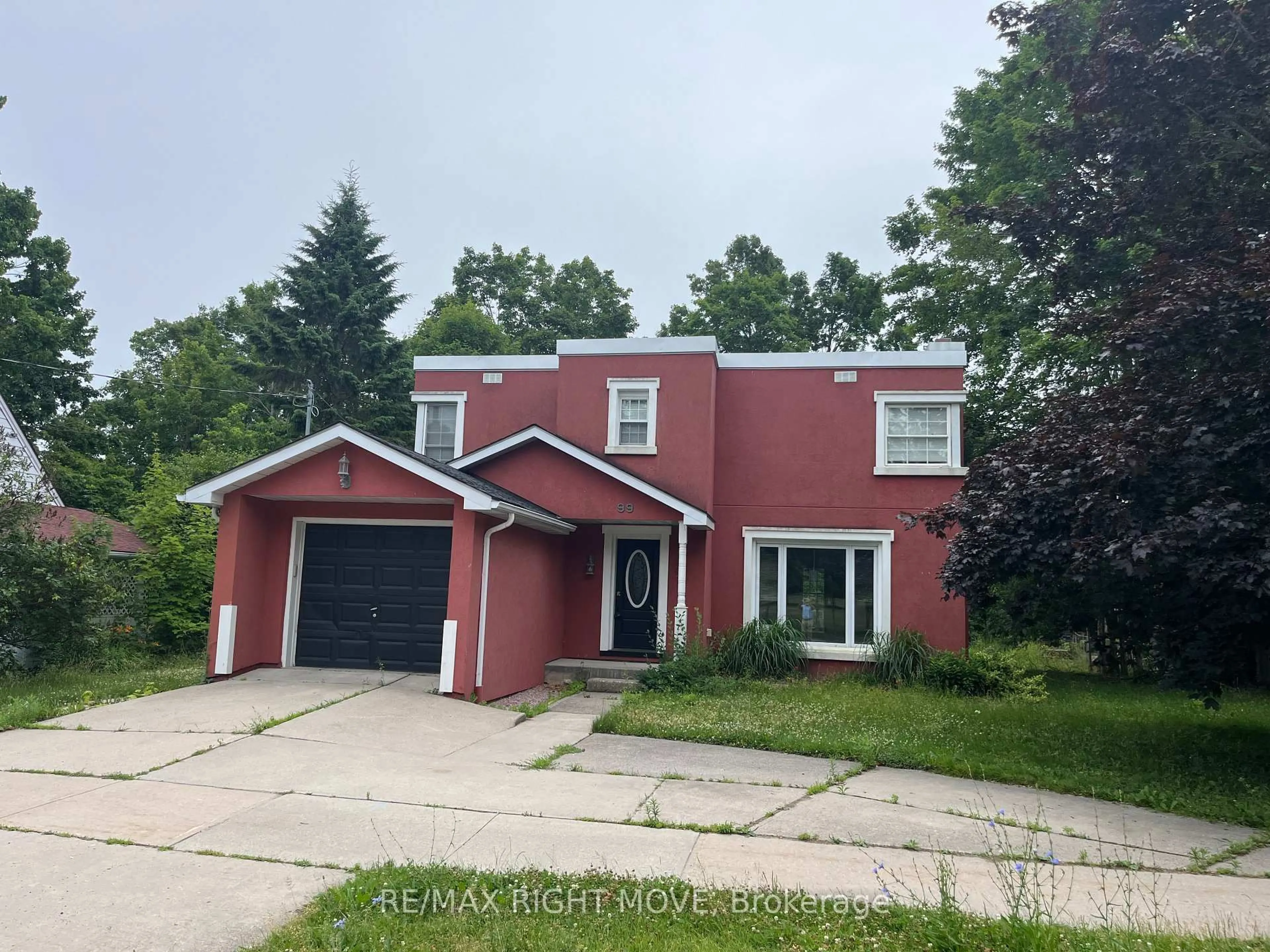 Home with brick exterior material, street for 99 North St, Orillia Ontario L3V 2E6