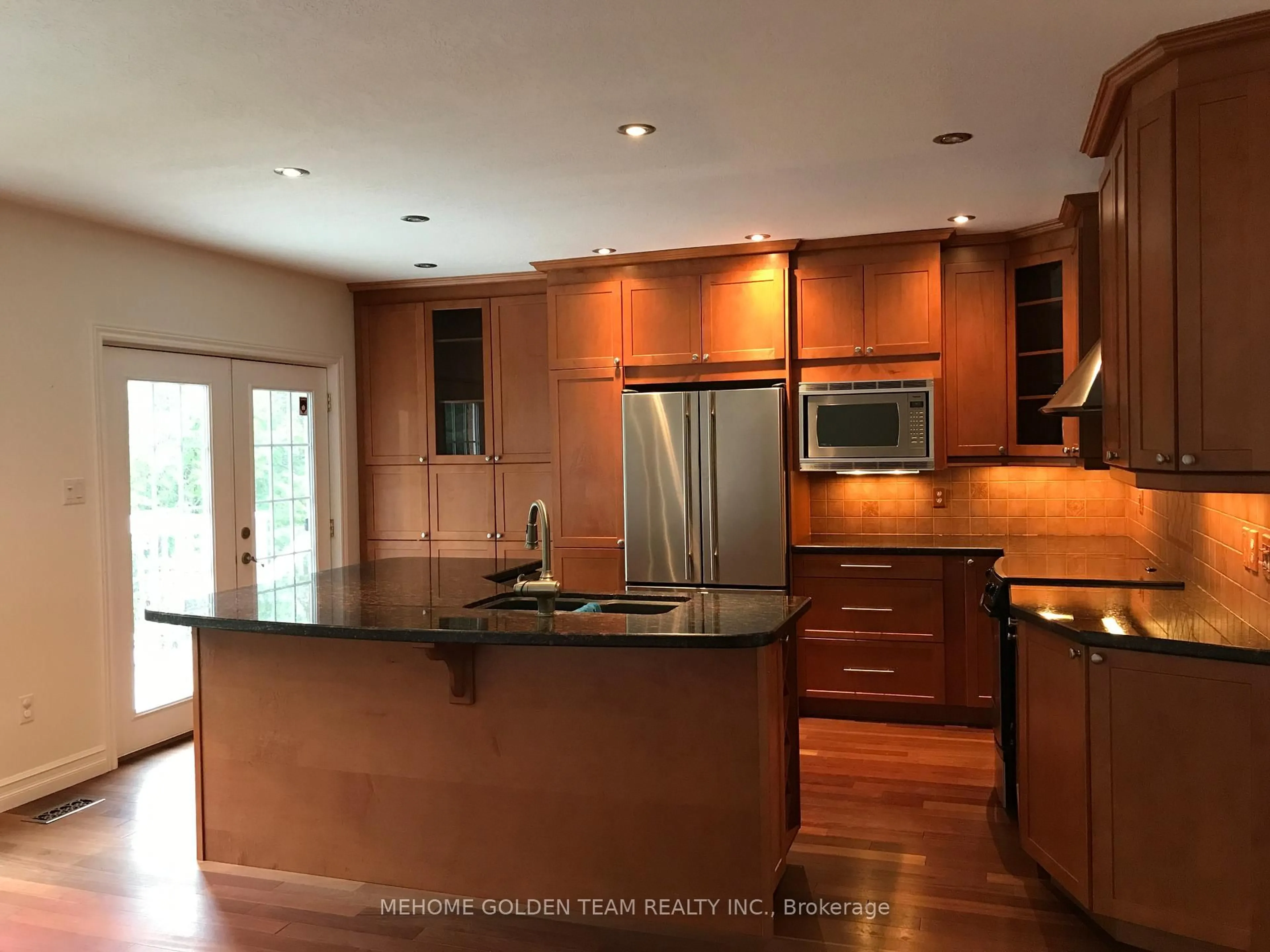 Open concept kitchen, unknown for 28 BLOXHAM Pl, Barrie Ontario L4N 9K2