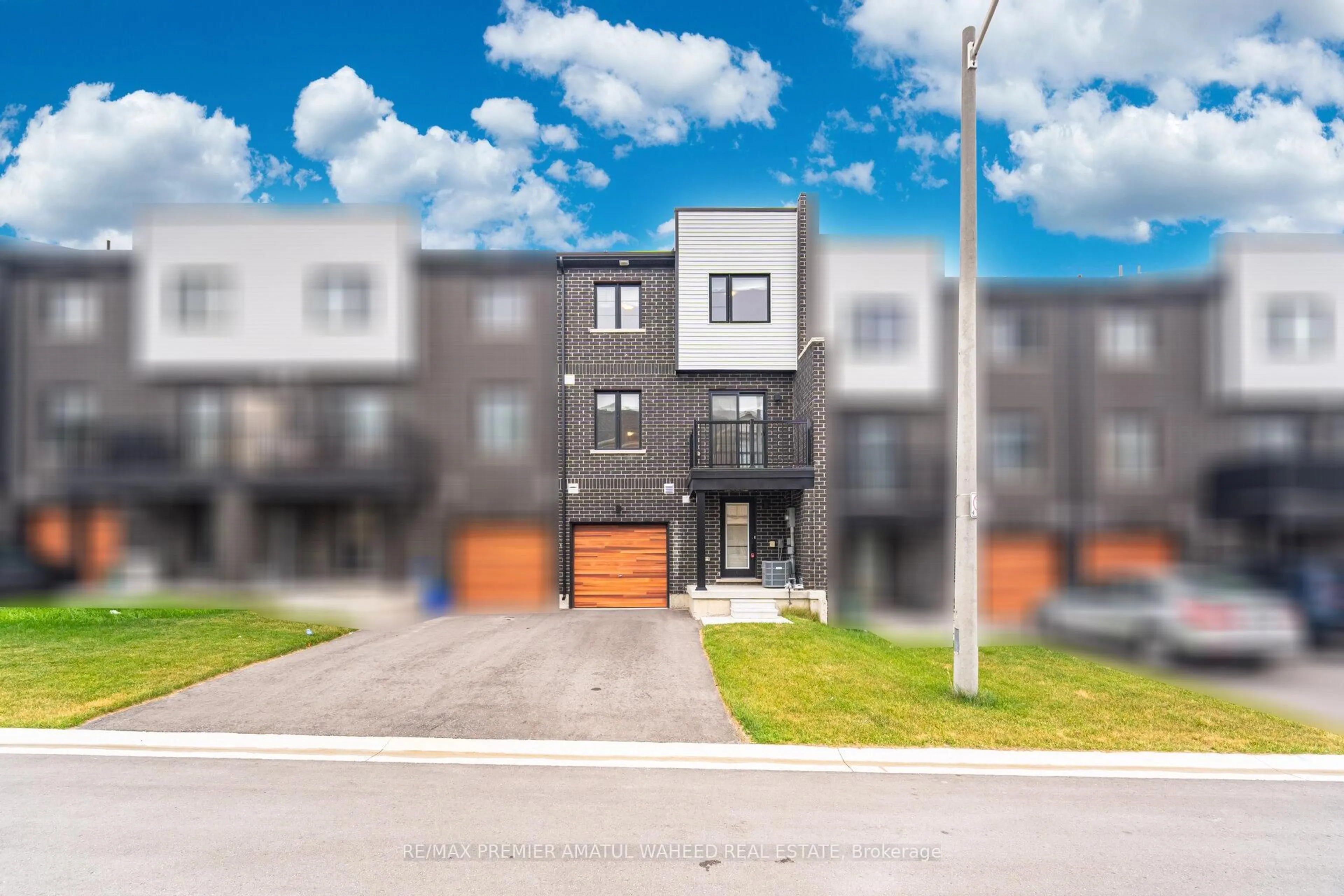 Home with brick exterior material, street for 23 Silo Mews, Barrie Ontario L9J 0C2