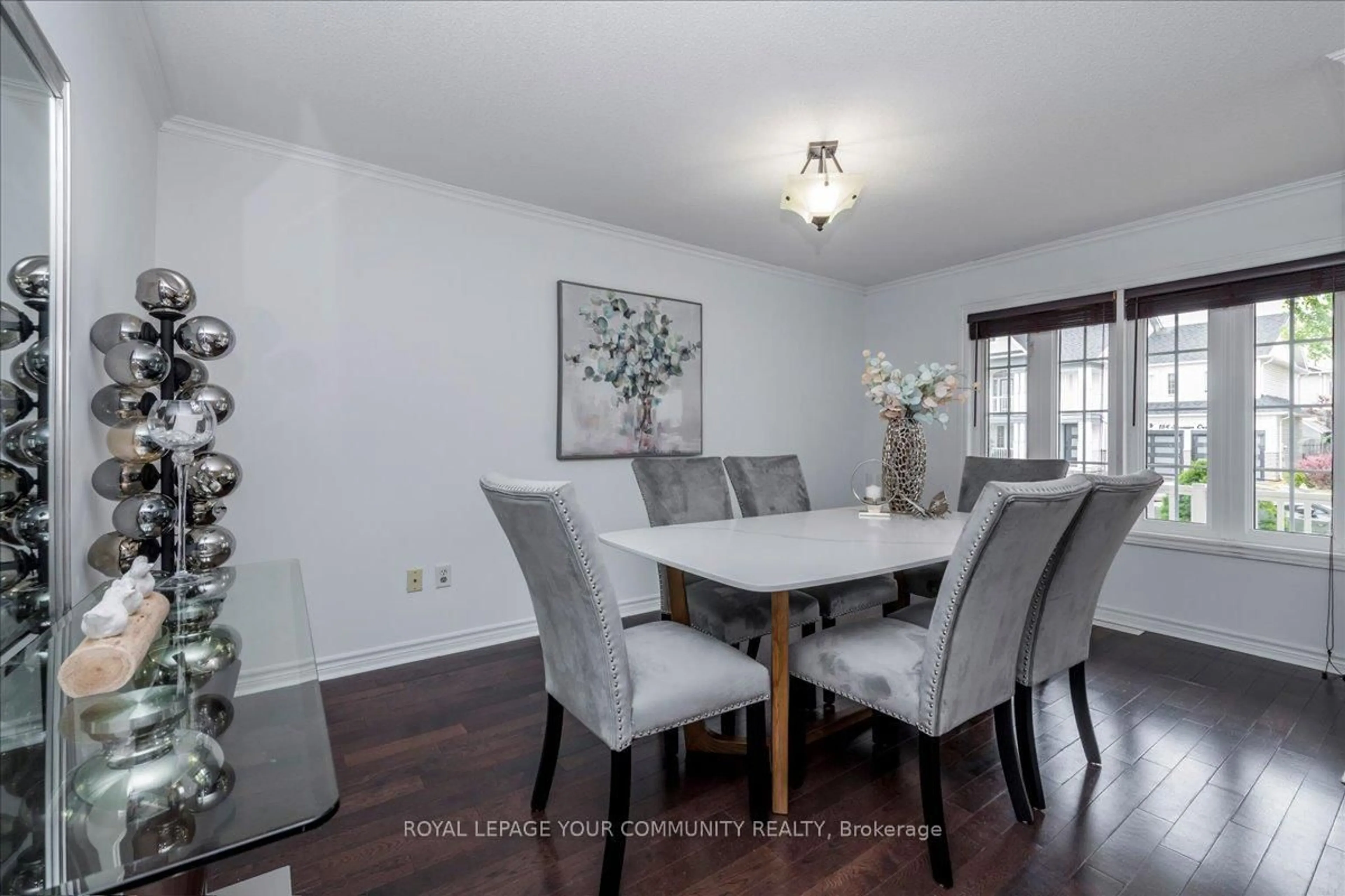 Dining room, wood/laminate floor for 181 Succession Cres, Barrie Ontario L4M 7H5