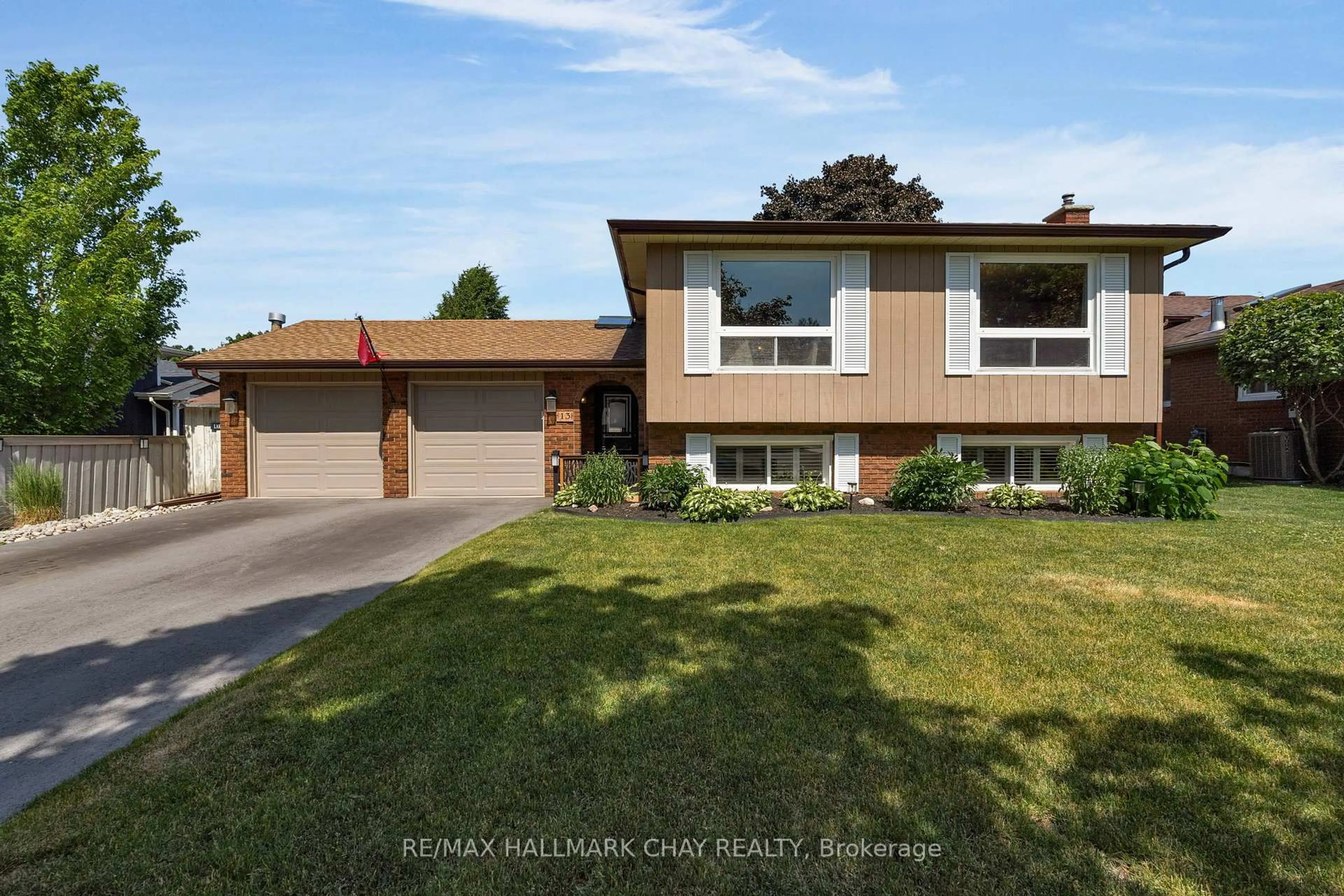 Home with brick exterior material, street for 13 Armstrong Blvd Blvd, Barrie Ontario L4N 5G3