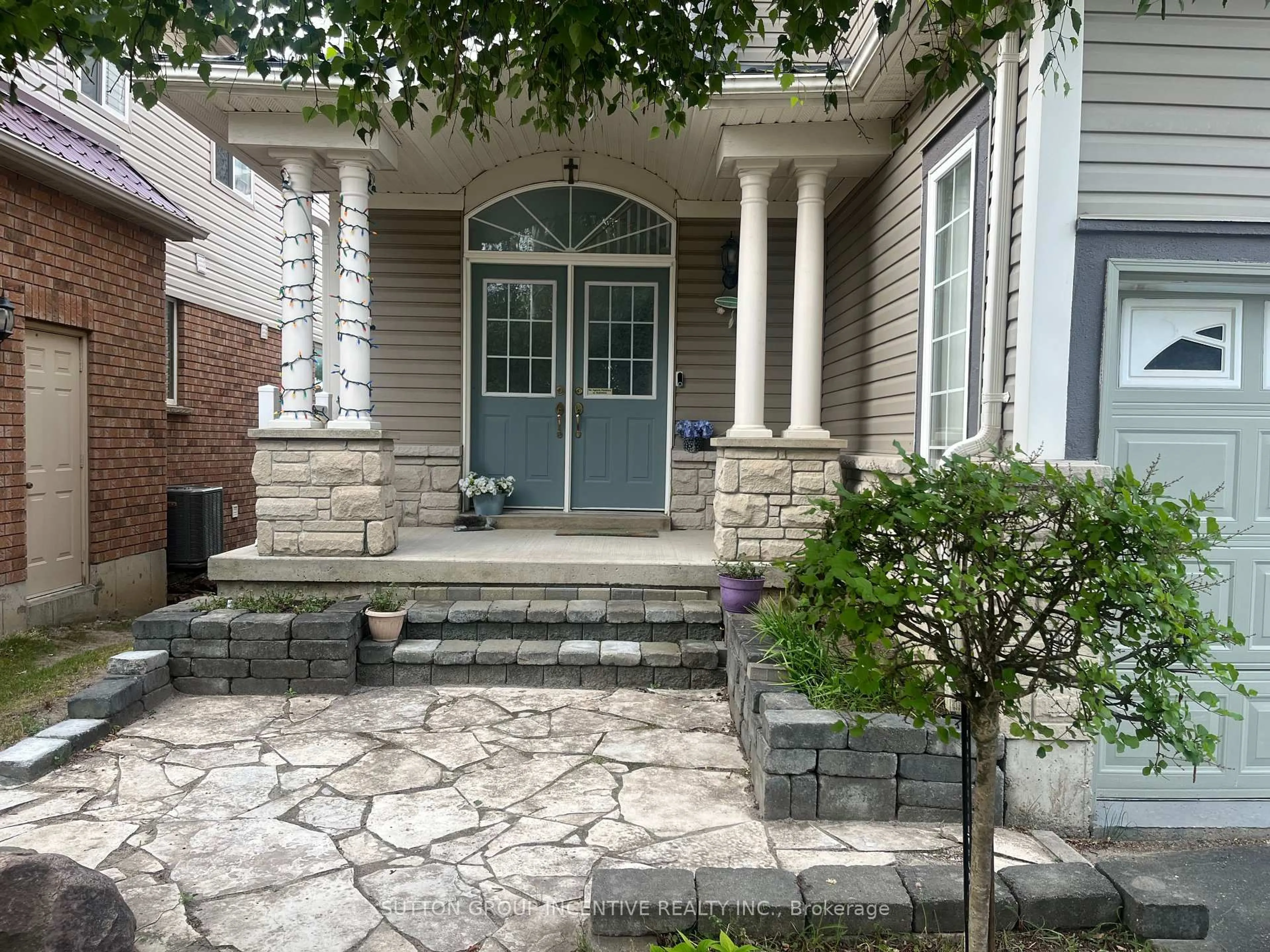 Unknown for 23 Sovereign's Gate, Barrie Ontario L4N 0K7