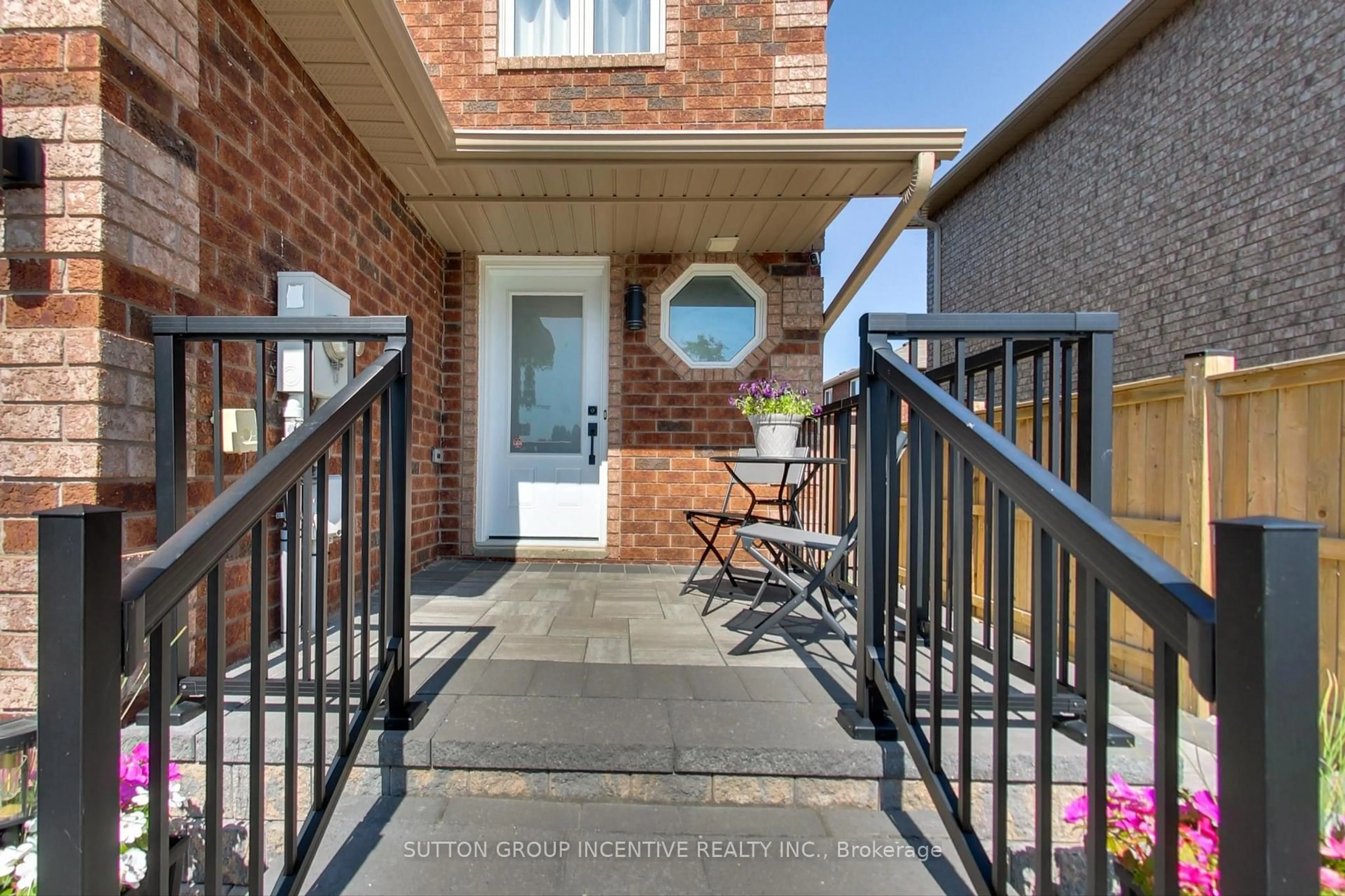Unknown for 11 Majesty Blvd, Barrie Ontario L4M 7K1