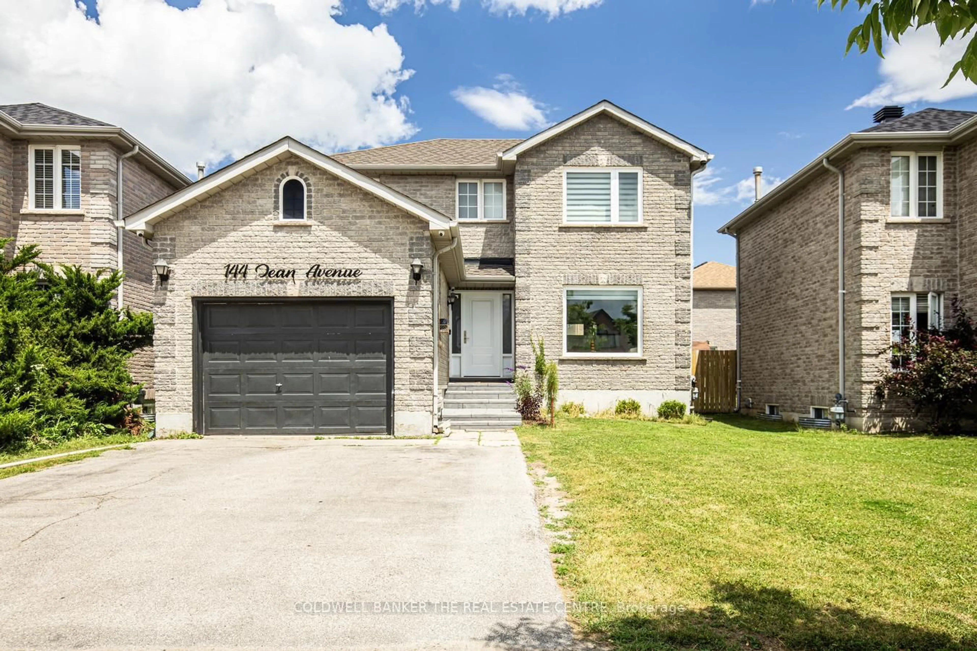 Home with brick exterior material, street for 144 Dean Ave, Barrie Ontario L4N 0V7