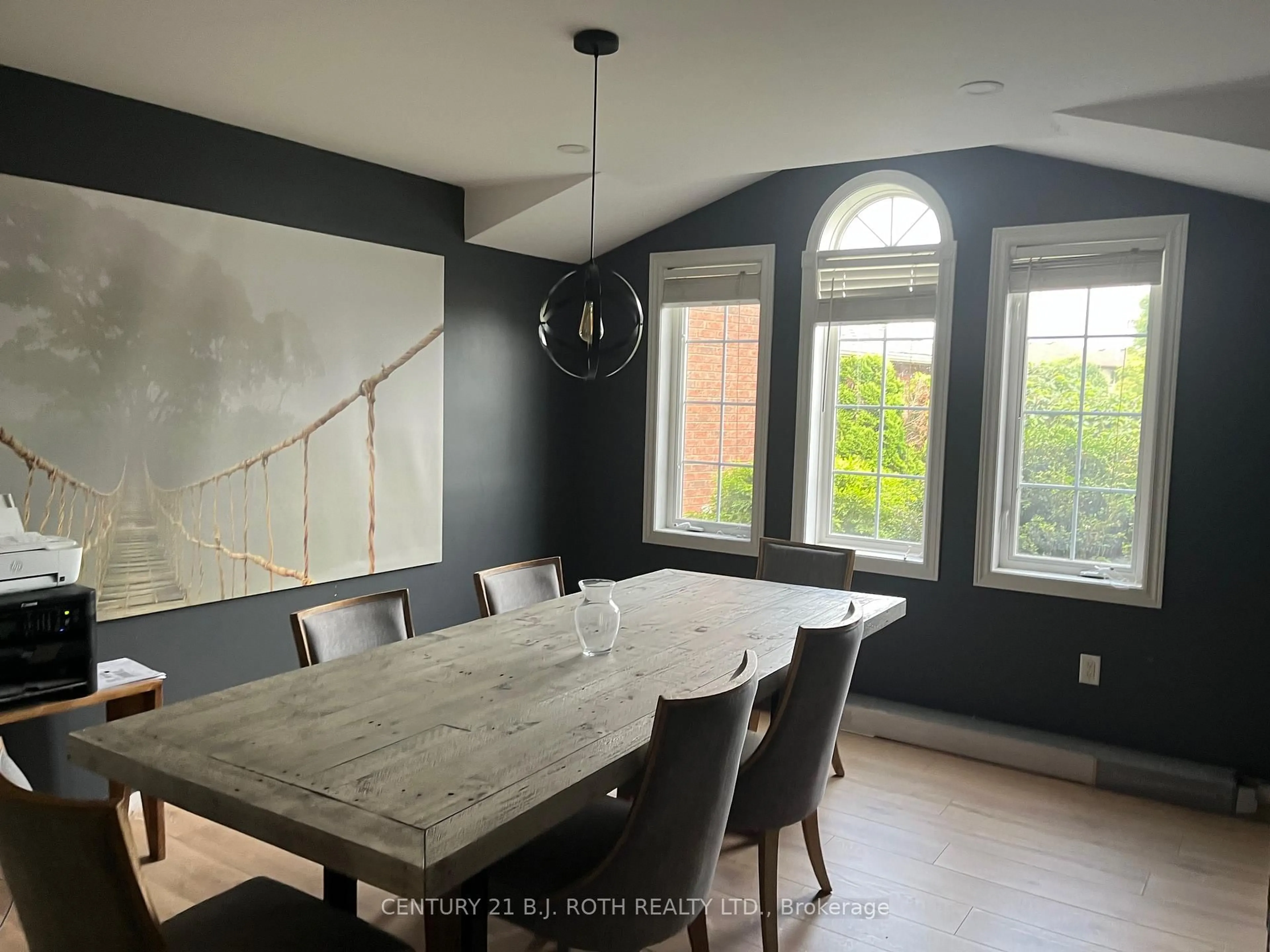 Dining room, unknown for 63 White Elm Rd, Barrie Ontario L4N 0E5