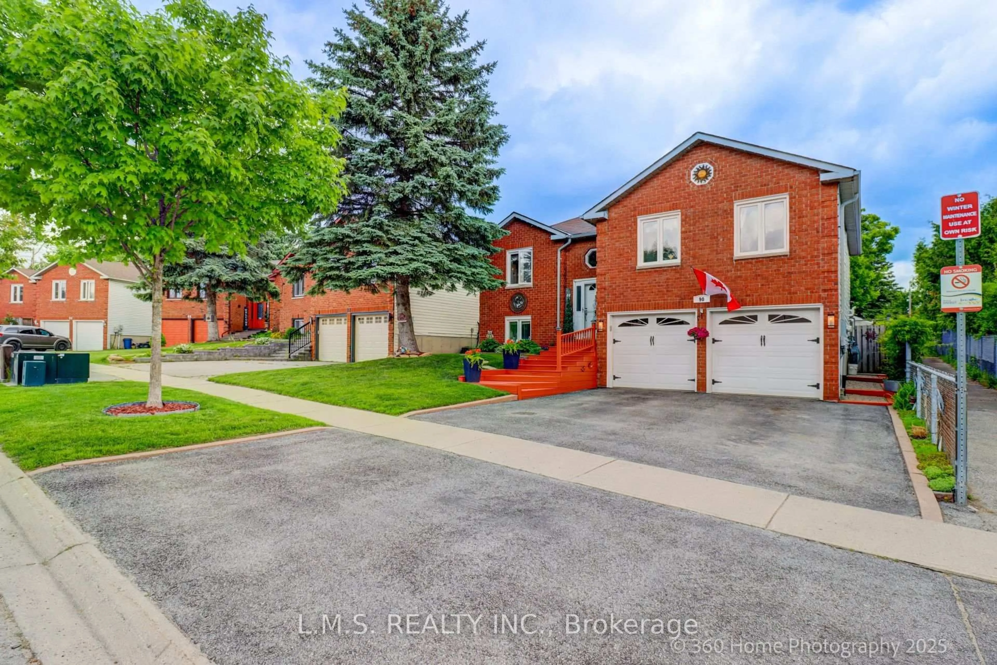 Unknown for 90 Shakespeare Cres, Barrie Ontario L4N 6B8