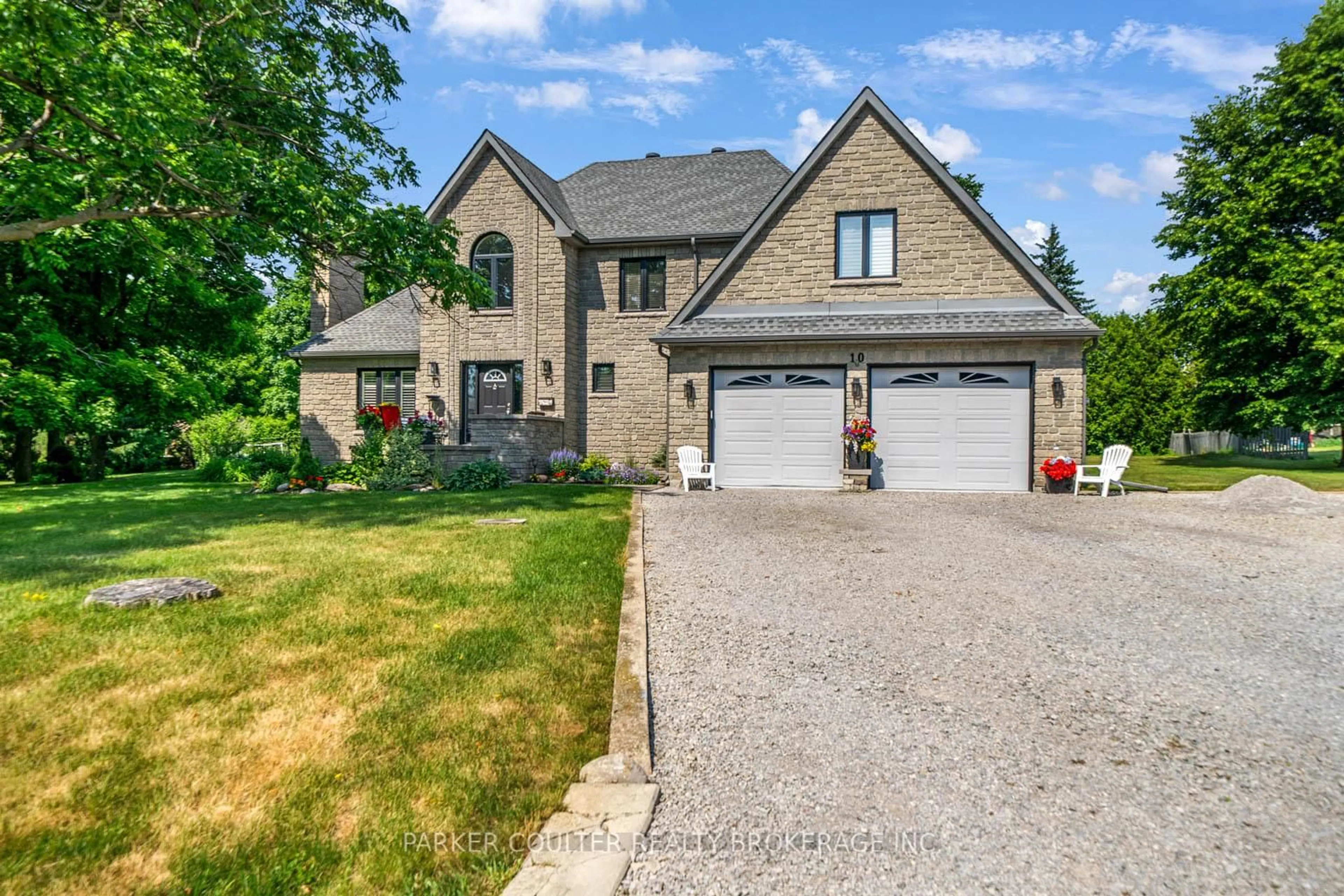 Home with brick exterior material, street for 10 Duffy's Crt, Springwater Ontario L0L 1Y3