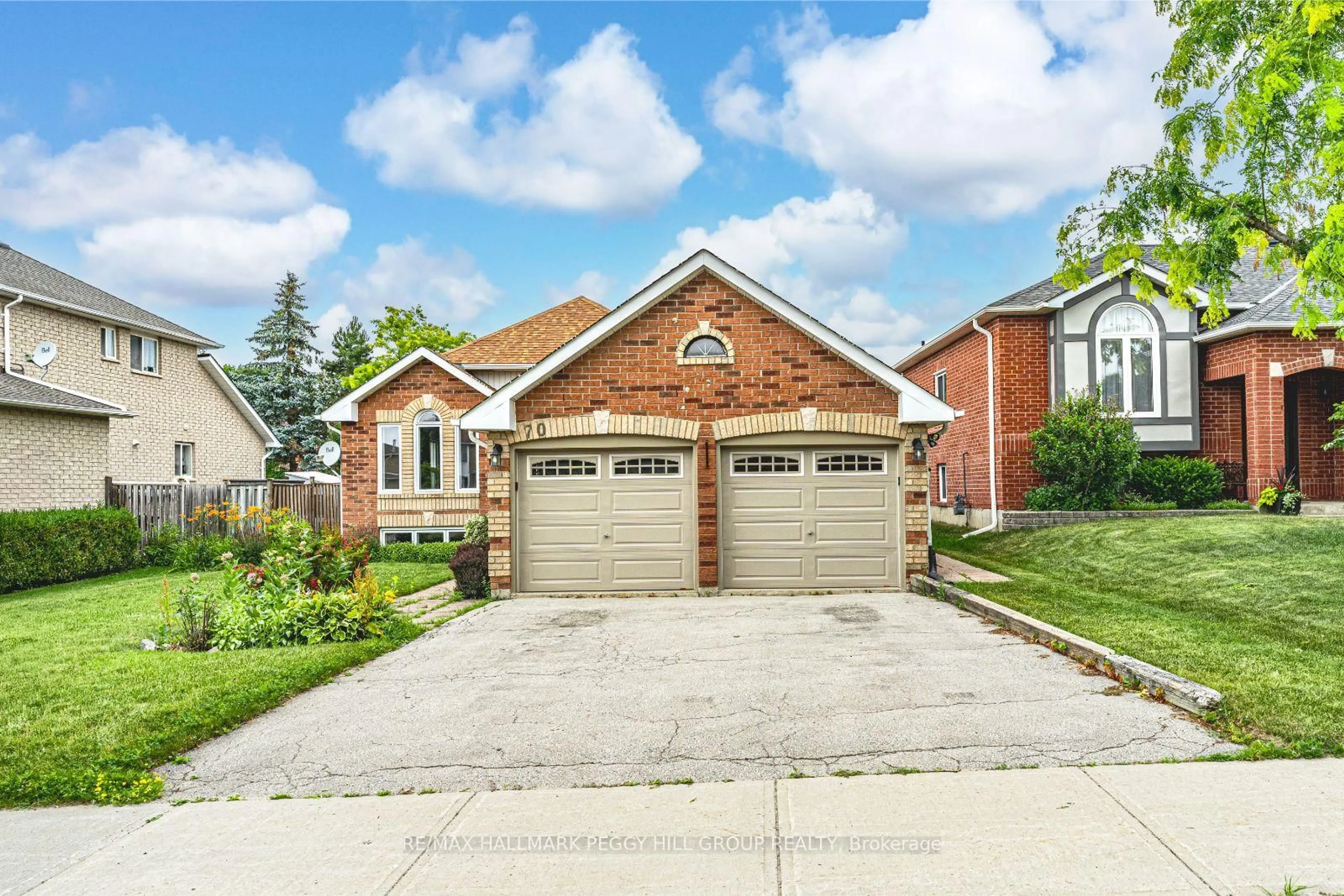 Home with brick exterior material, street for 70 Hurst Dr, Barrie Ontario L4N 8K4