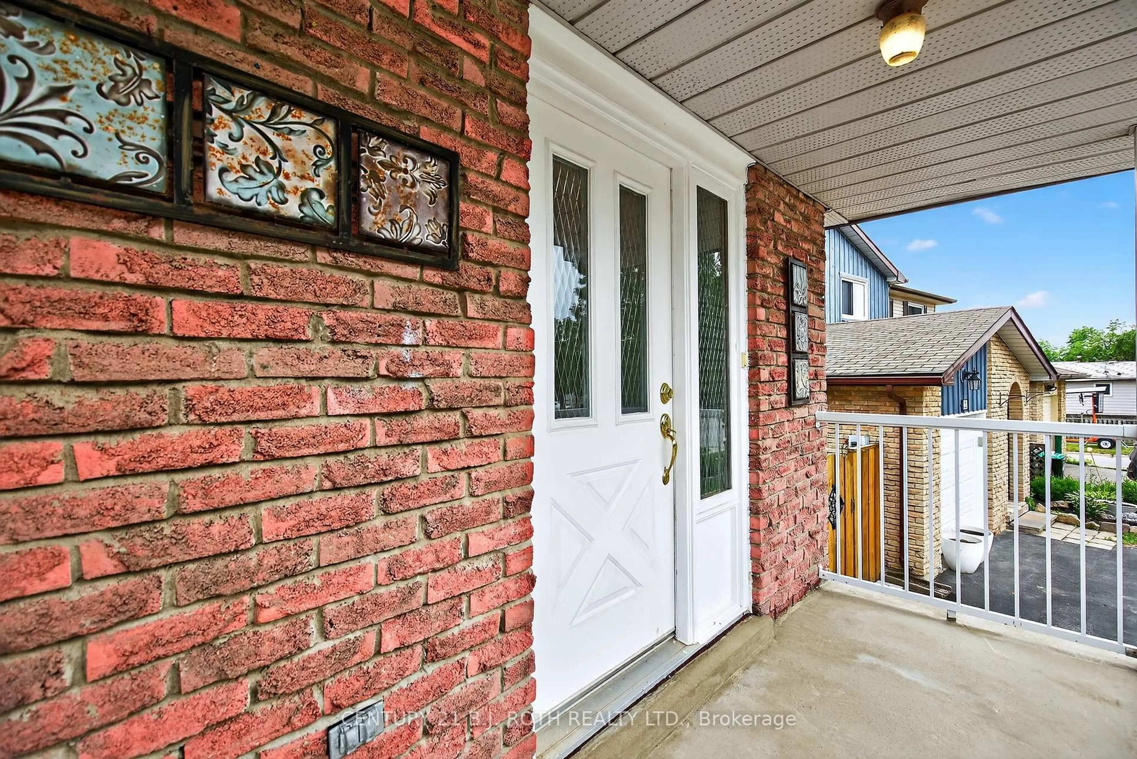 Home with brick exterior material, street for 120 Kozlov St, Barrie Ontario L4N 4P9