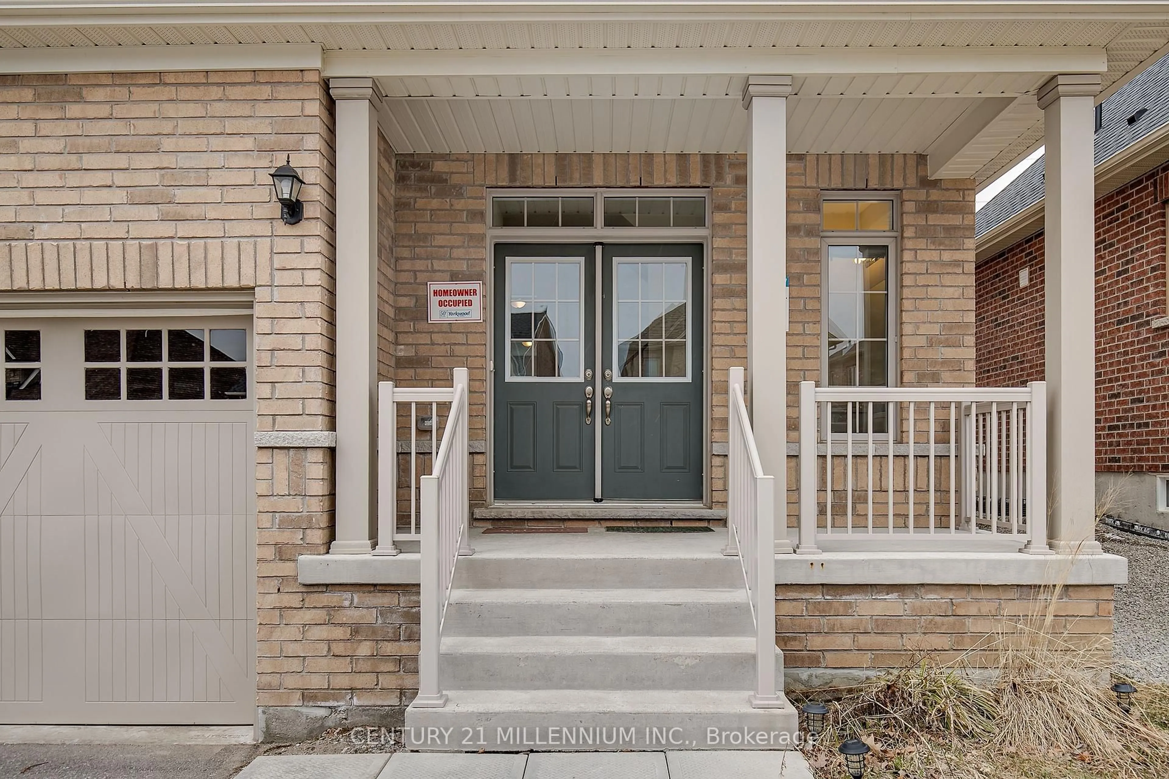 Indoor entryway for 79 Rugman Cres, Springwater Ontario L9X 2A4
