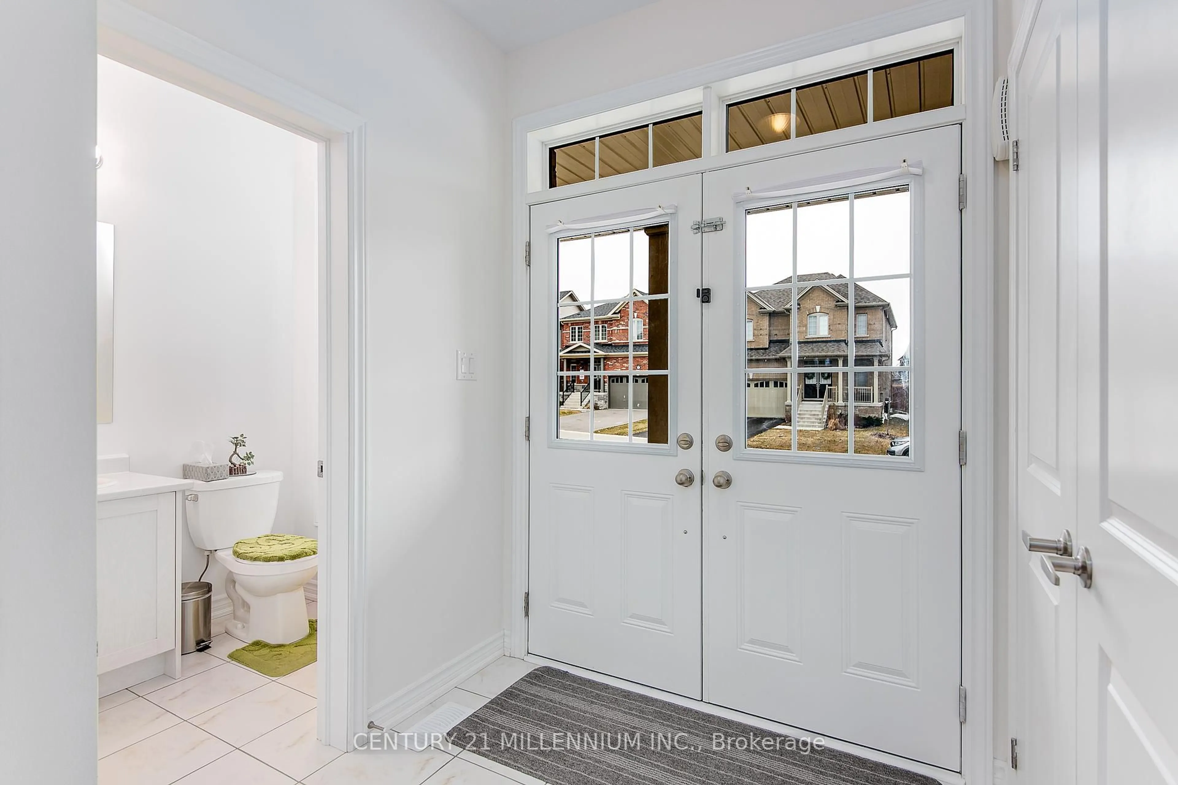 Indoor entryway for 79 Rugman Cres, Springwater Ontario L9X 2A4