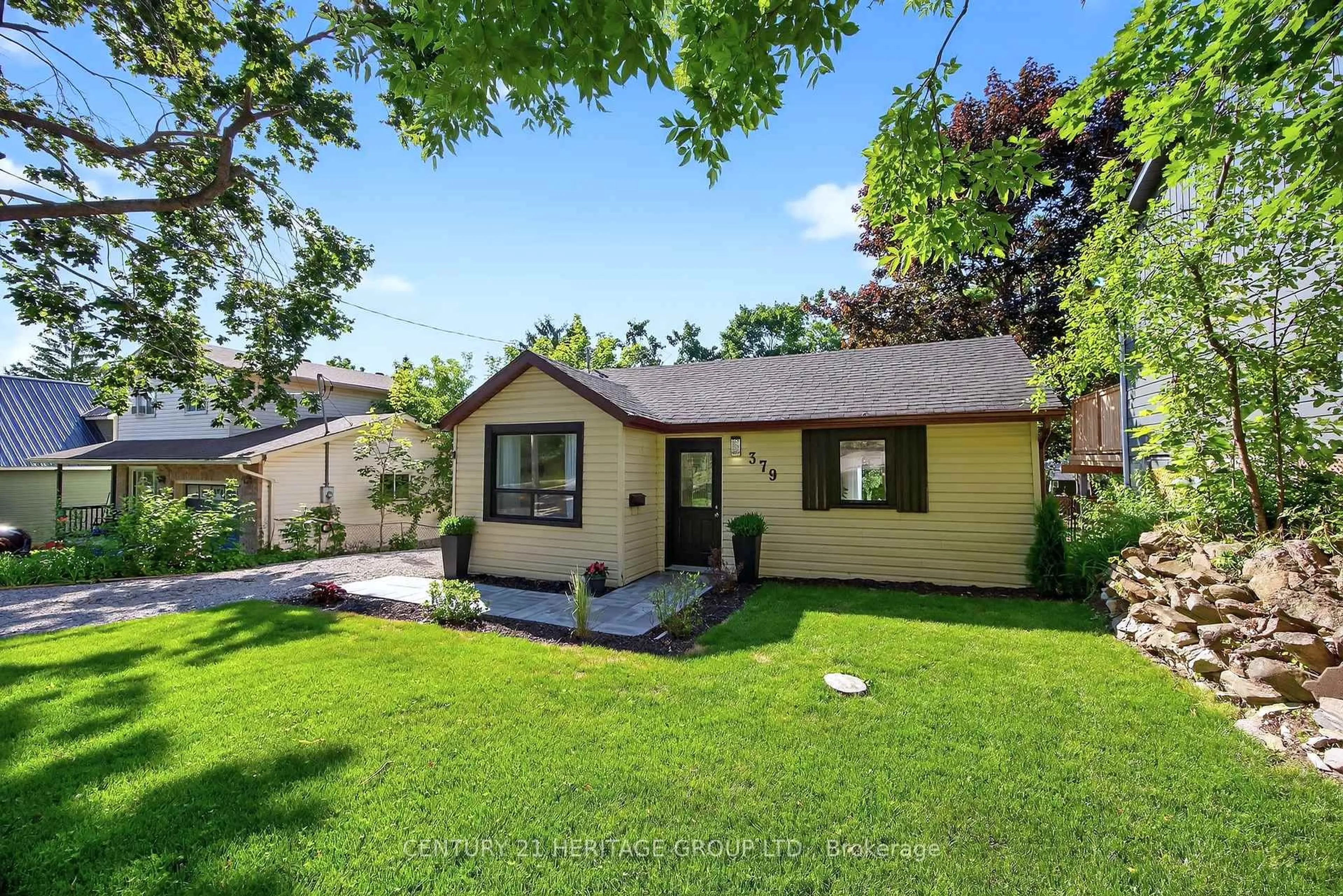 Unknown for 379 Arthur St, Orillia Ontario L3V 3M9