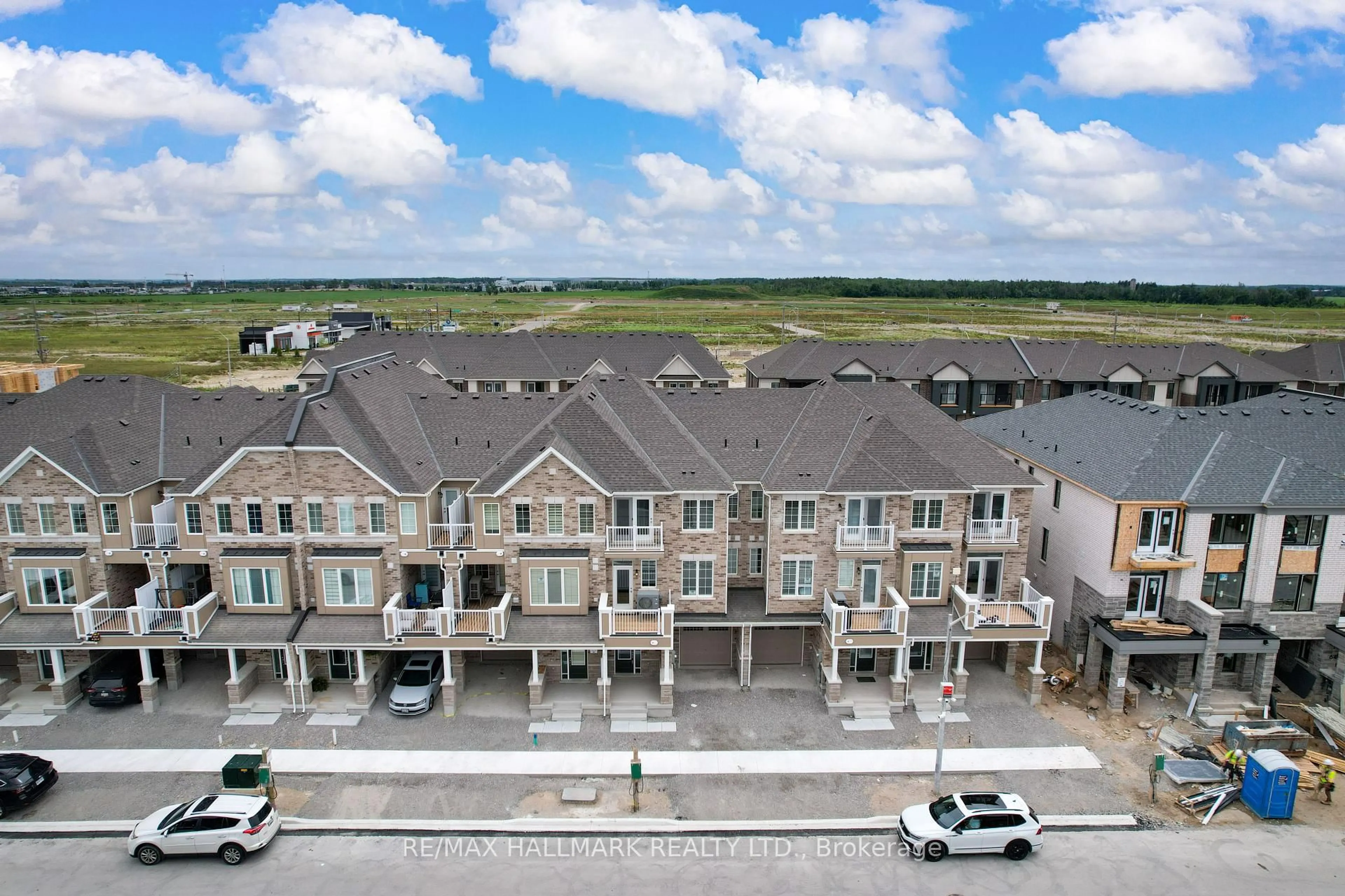 A pic from outside/outdoor area/front of a property/back of a property/a pic from drone, water/lake/river/ocean view for 72 Ennerdale St, Barrie Ontario L9J 0G5