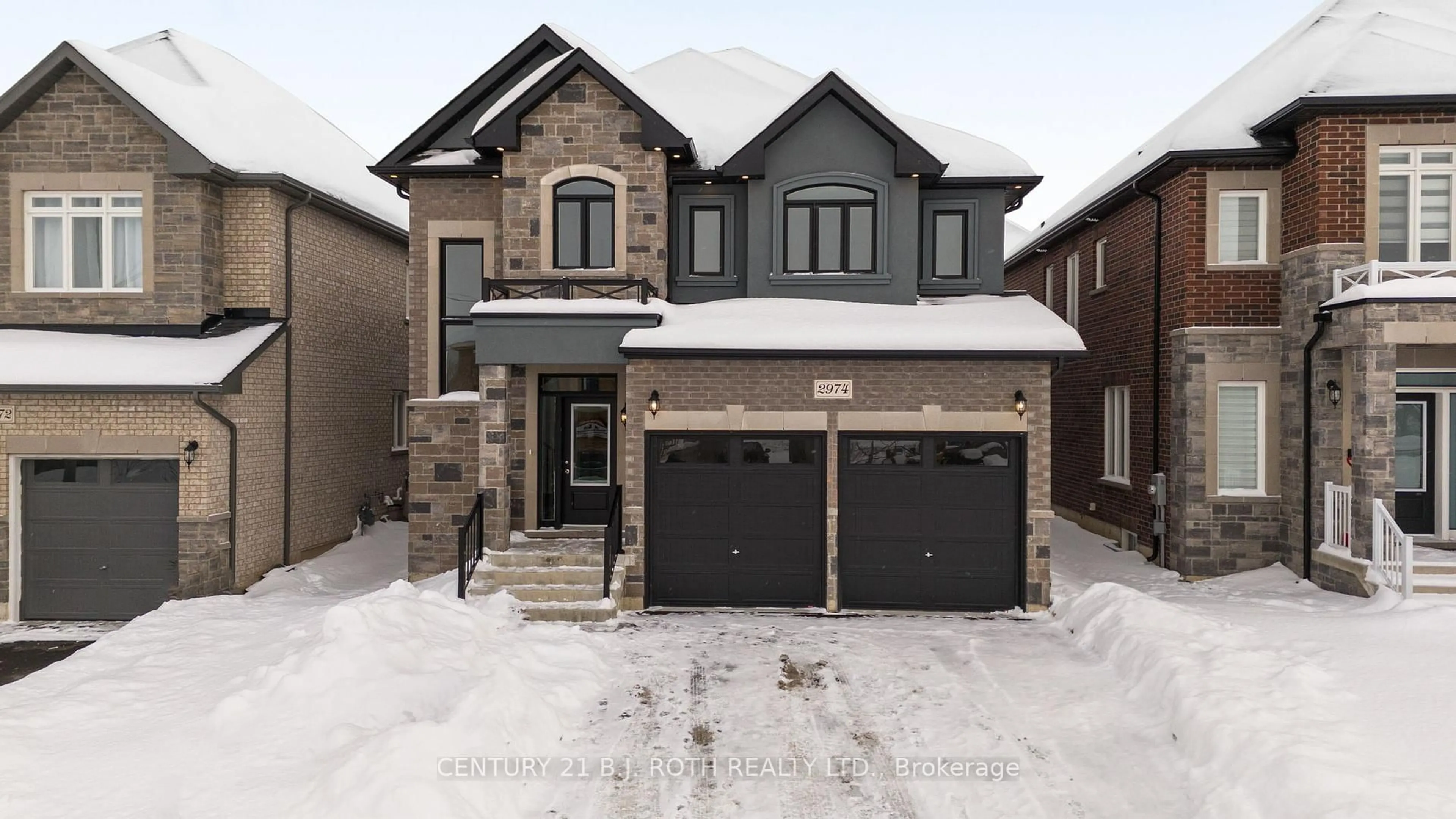 Home with brick exterior material, street for 2974 Monarch Dr, Orillia Ontario L3V 8M8