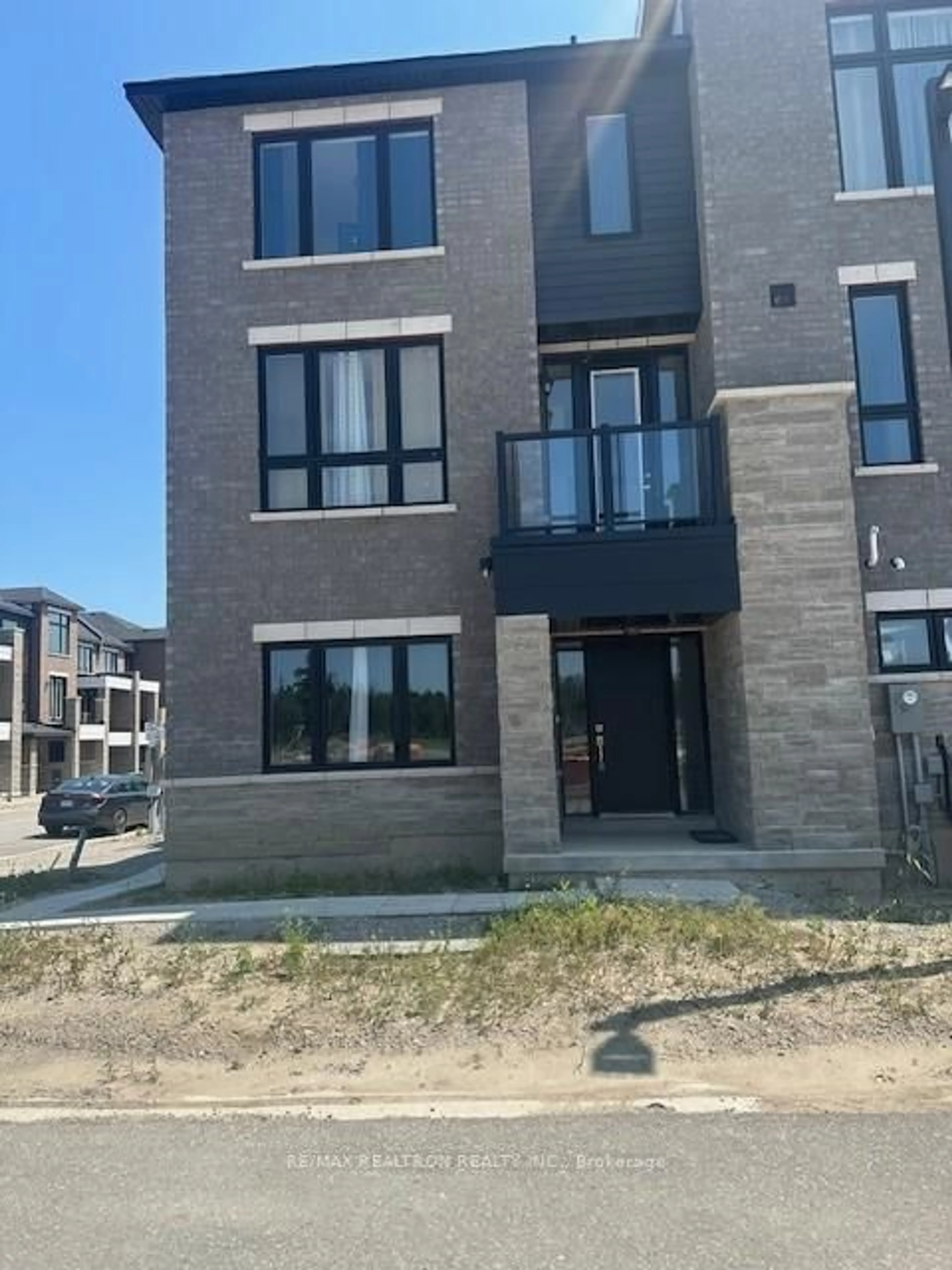 Home with brick exterior material, unknown for 34 Spry Lane, Barrie Ontario L4N 0H7