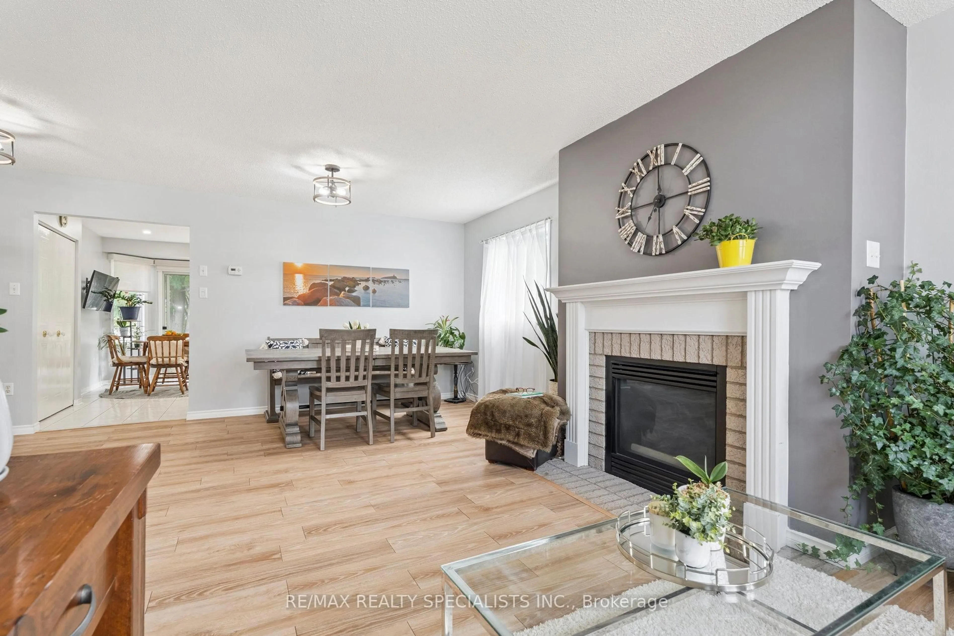 Unknown for 93 Glen Eton Rd, Wasaga Beach Ontario L9Z 1E8