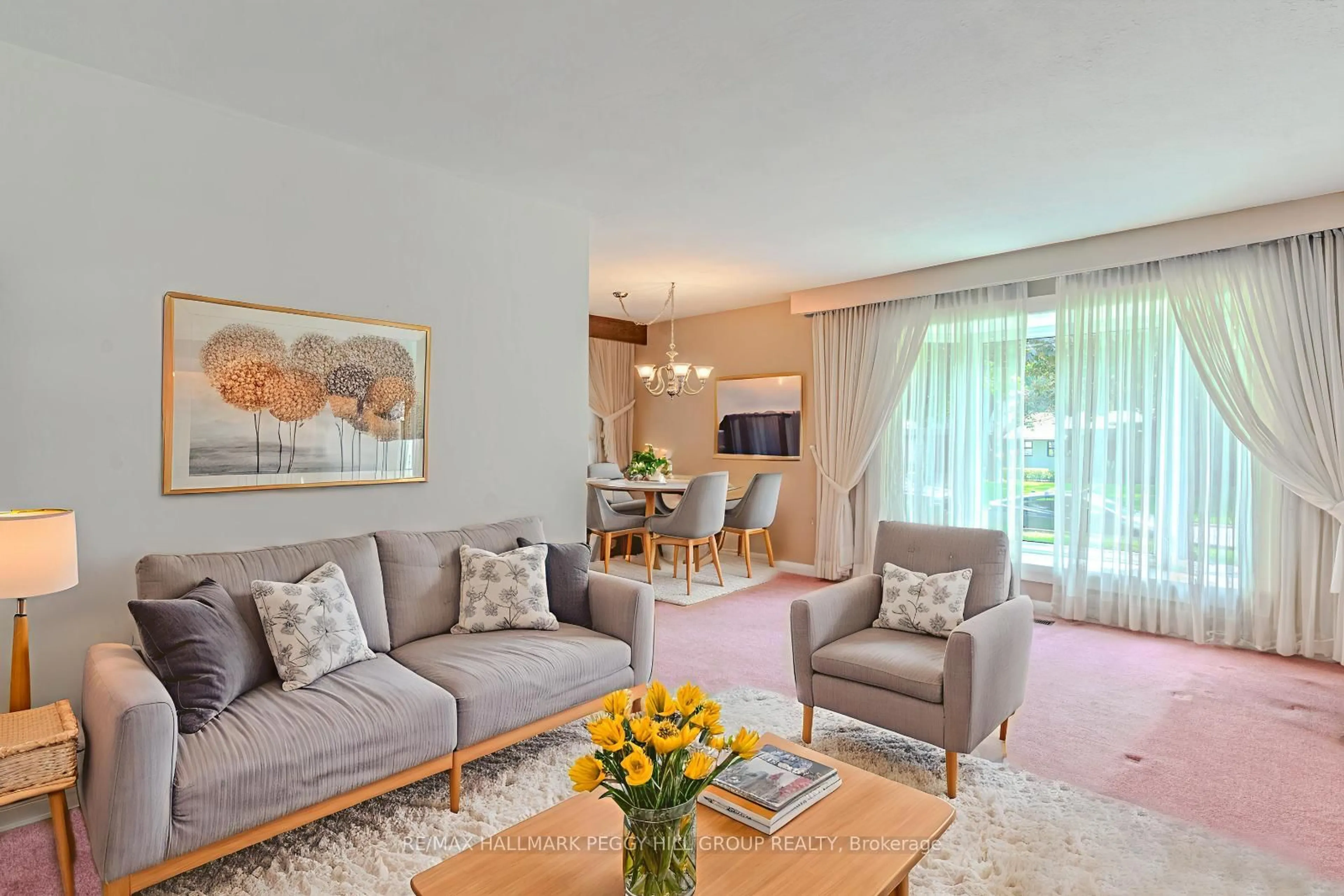Living room with furniture, unknown for 110 Melrose Ave, Barrie Ontario L4M 2B3
