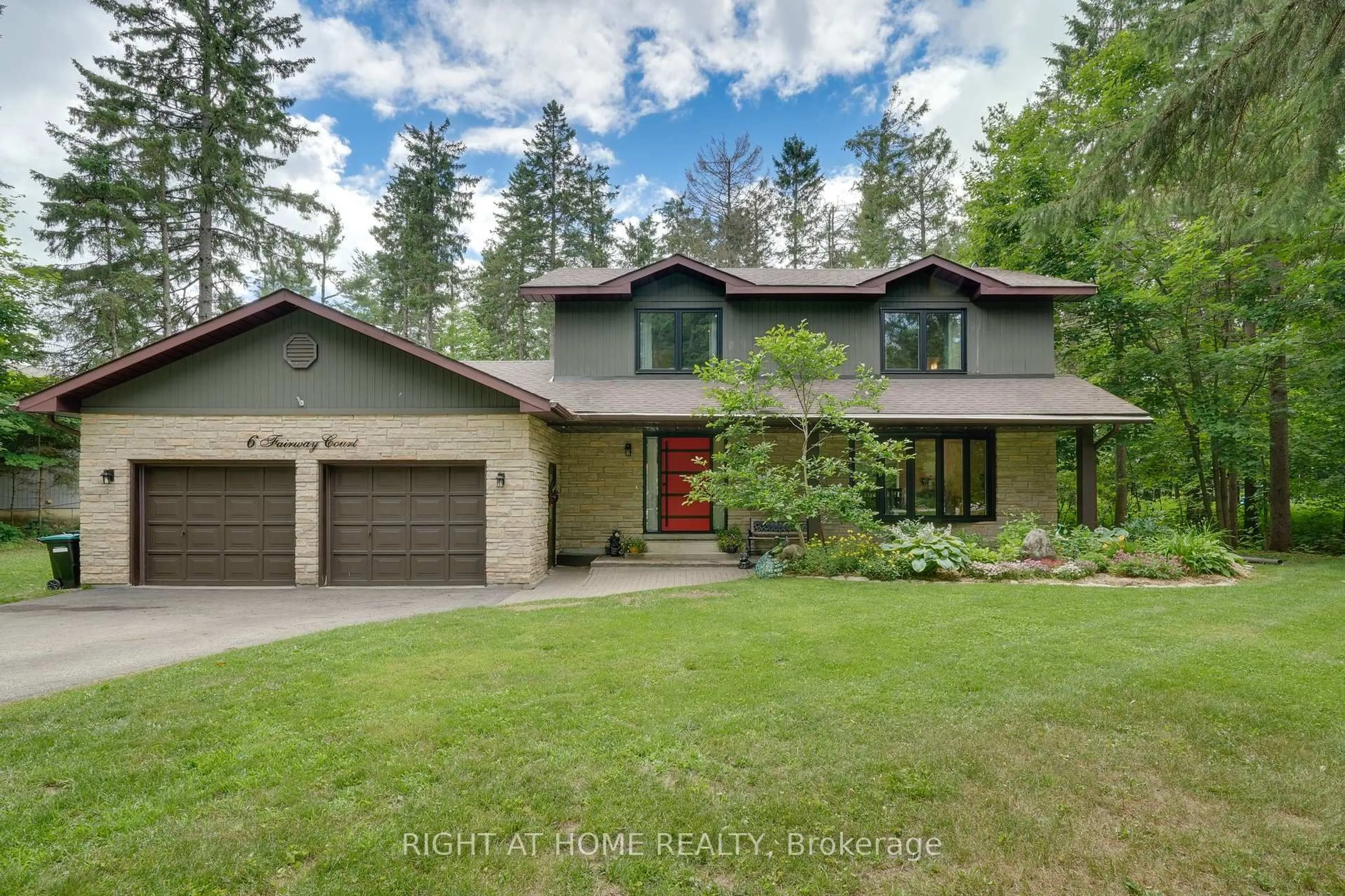 Home with brick exterior material, unknown for 6 Fairway Crt, Oro-Medonte Ontario L0L 2L0