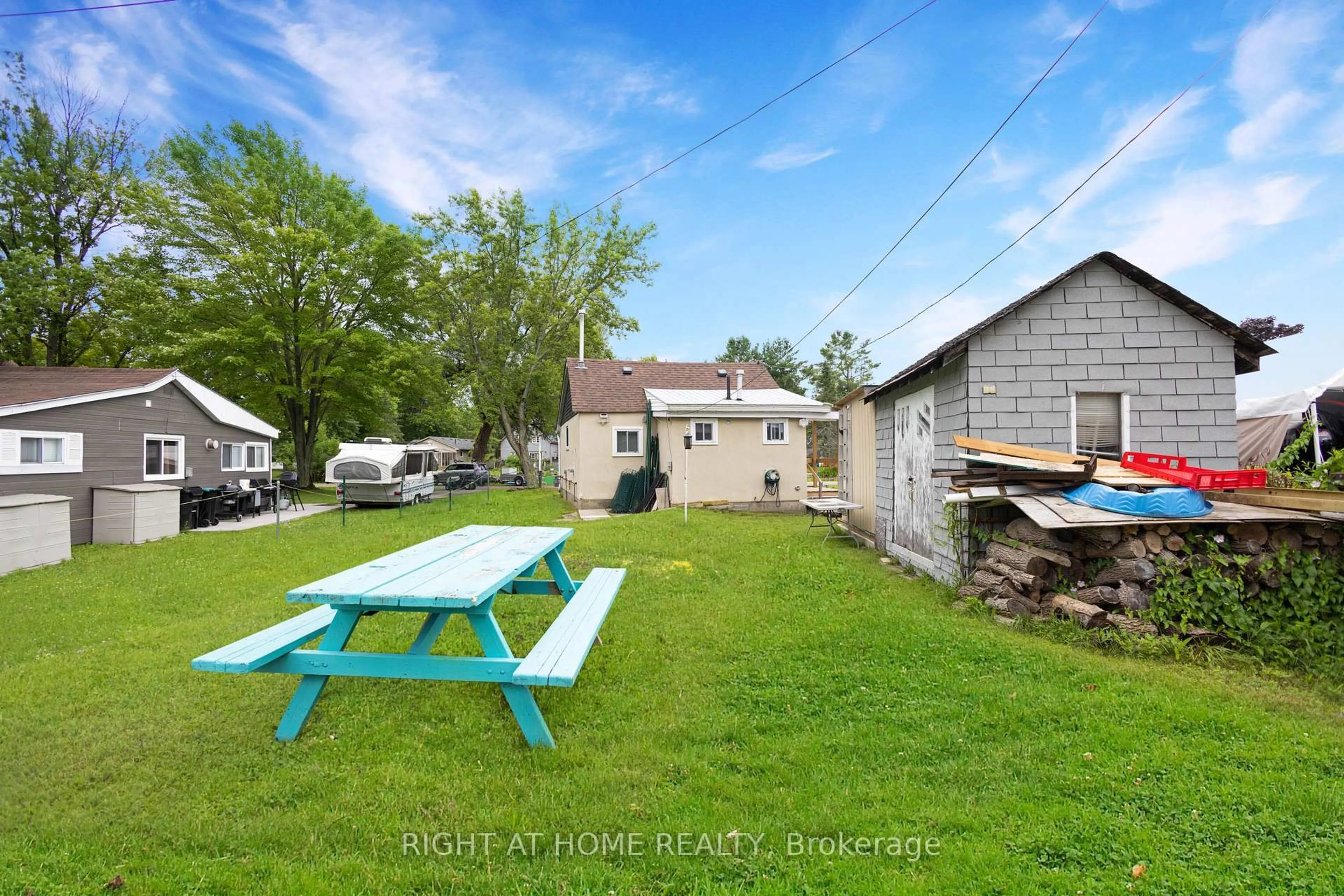Patio, street for 25 Playfair Dr, Tay Ontario L0K 2C0