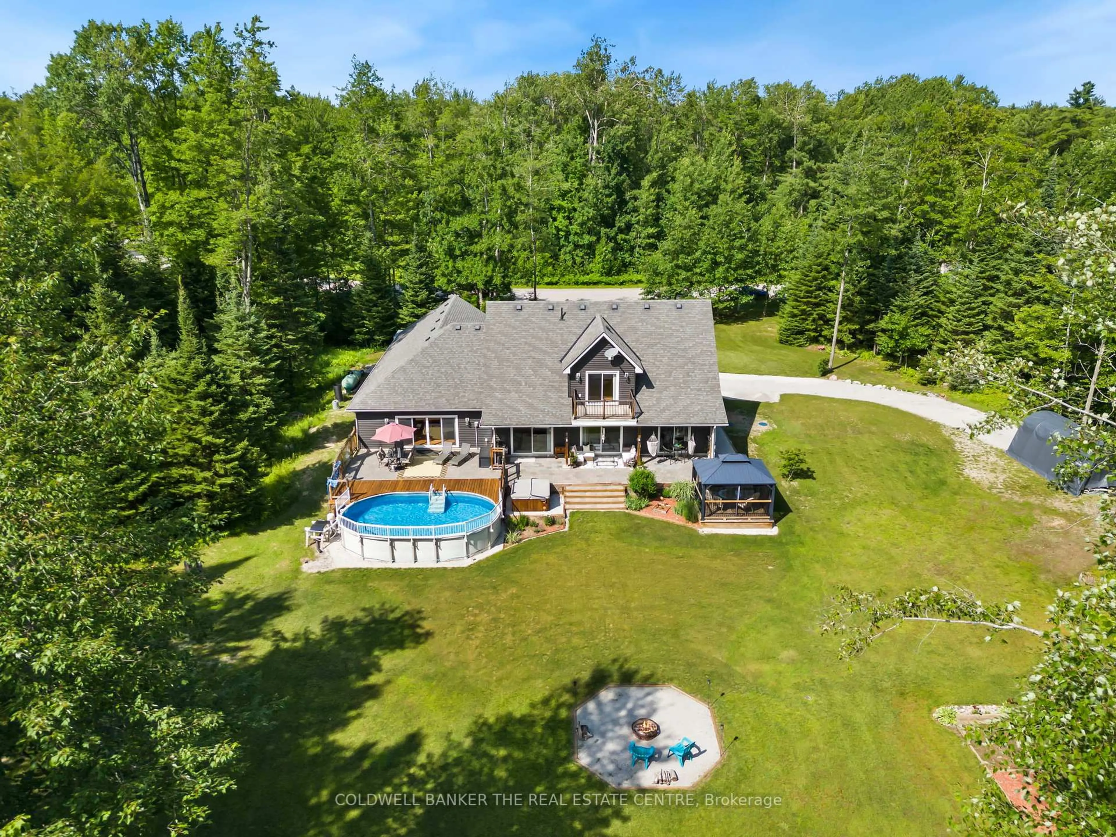 A pic from outside/outdoor area/front of a property/back of a property/a pic from drone, water/lake/river/ocean view for 2955 Pinecone Tr, Severn Ontario L0K 2B0