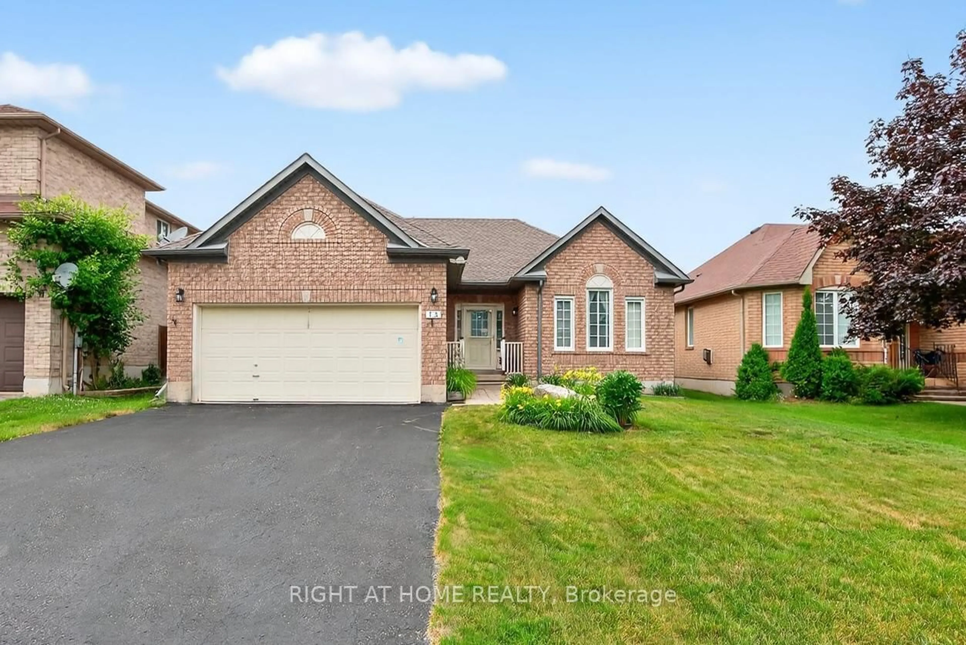Home with brick exterior material, street for 73 Brighton Rd, Barrie Ontario L4M 6S3