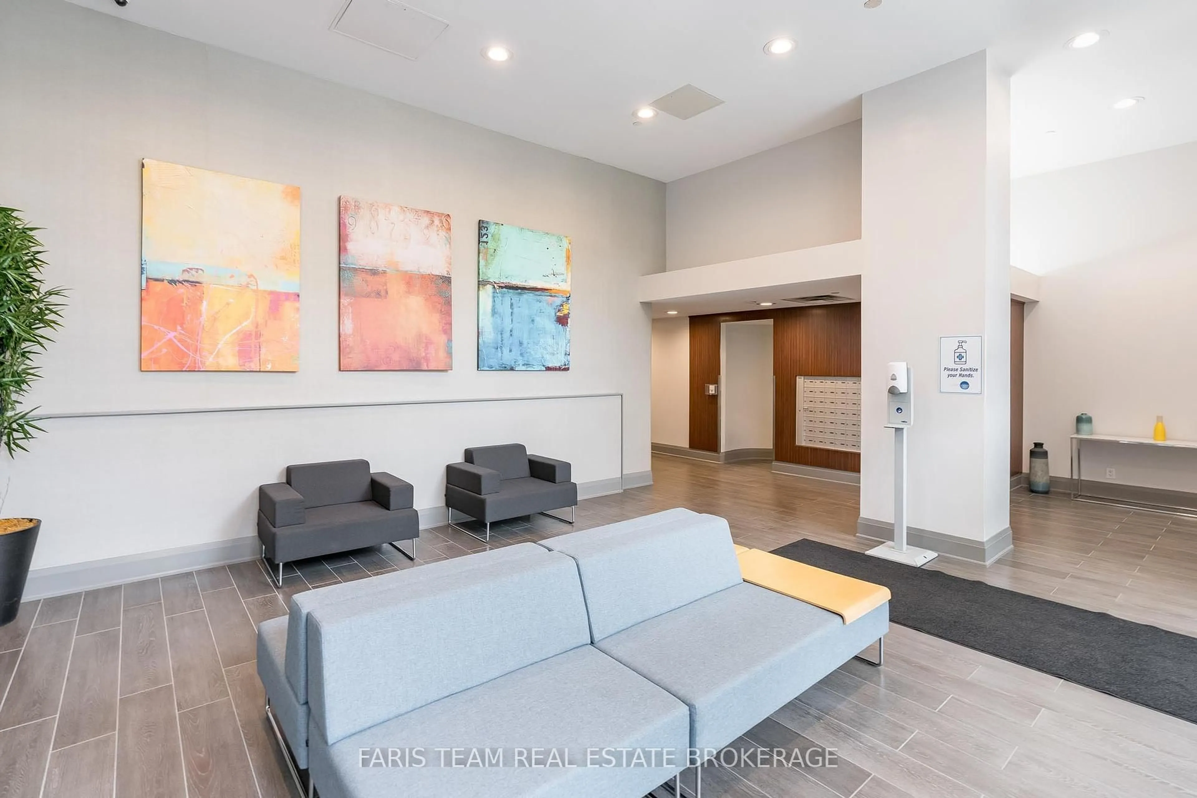 Lobby for 111 Worsley St #GPH5, Barrie Ontario L4M 0J5