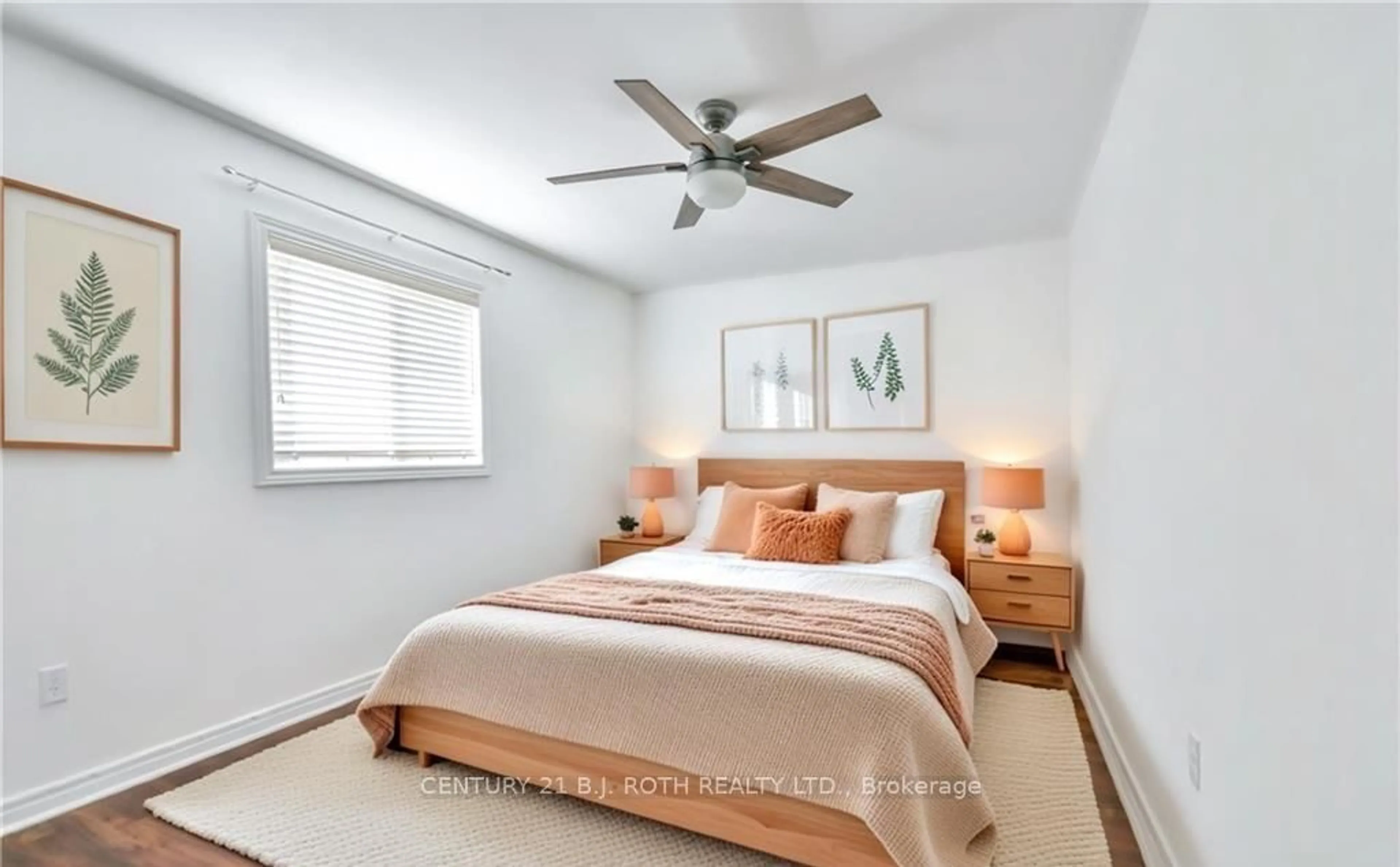 Bedroom with bed, unknown for 102 ATLANTIS Dr, Orillia Ontario L3V 0A8