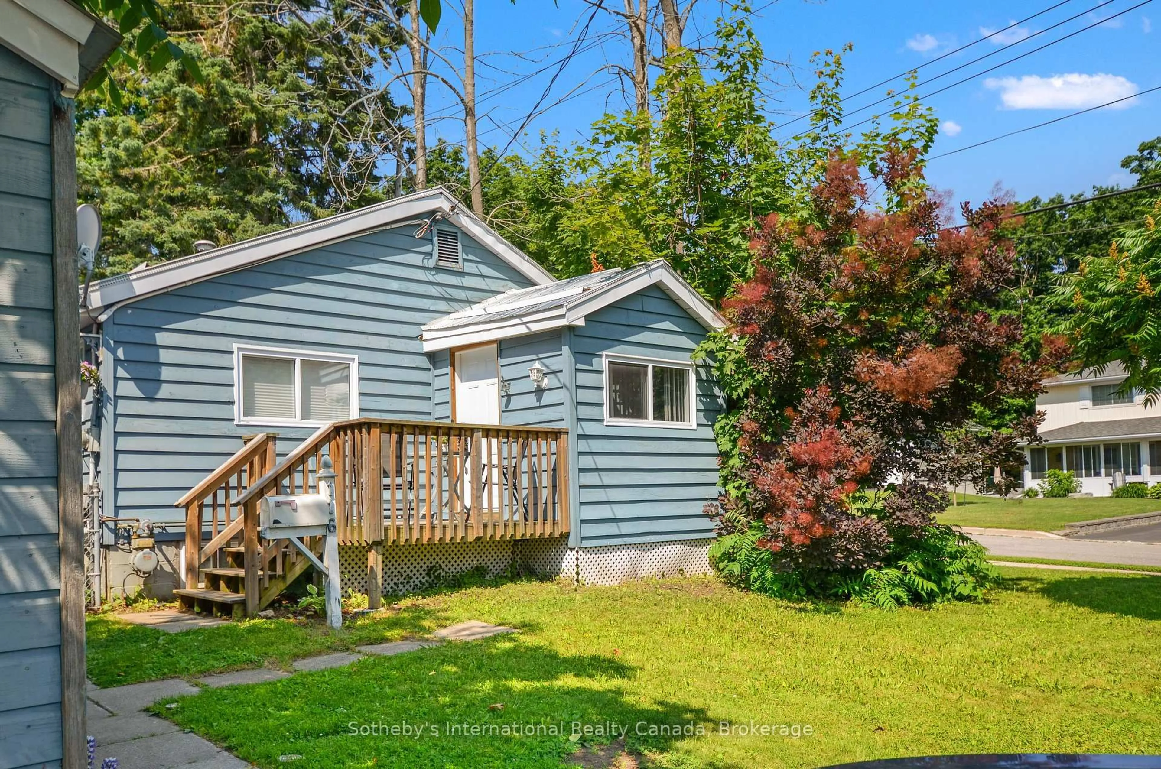 Unknown for 116 Ninth St, Midland Ontario L4R 4B8