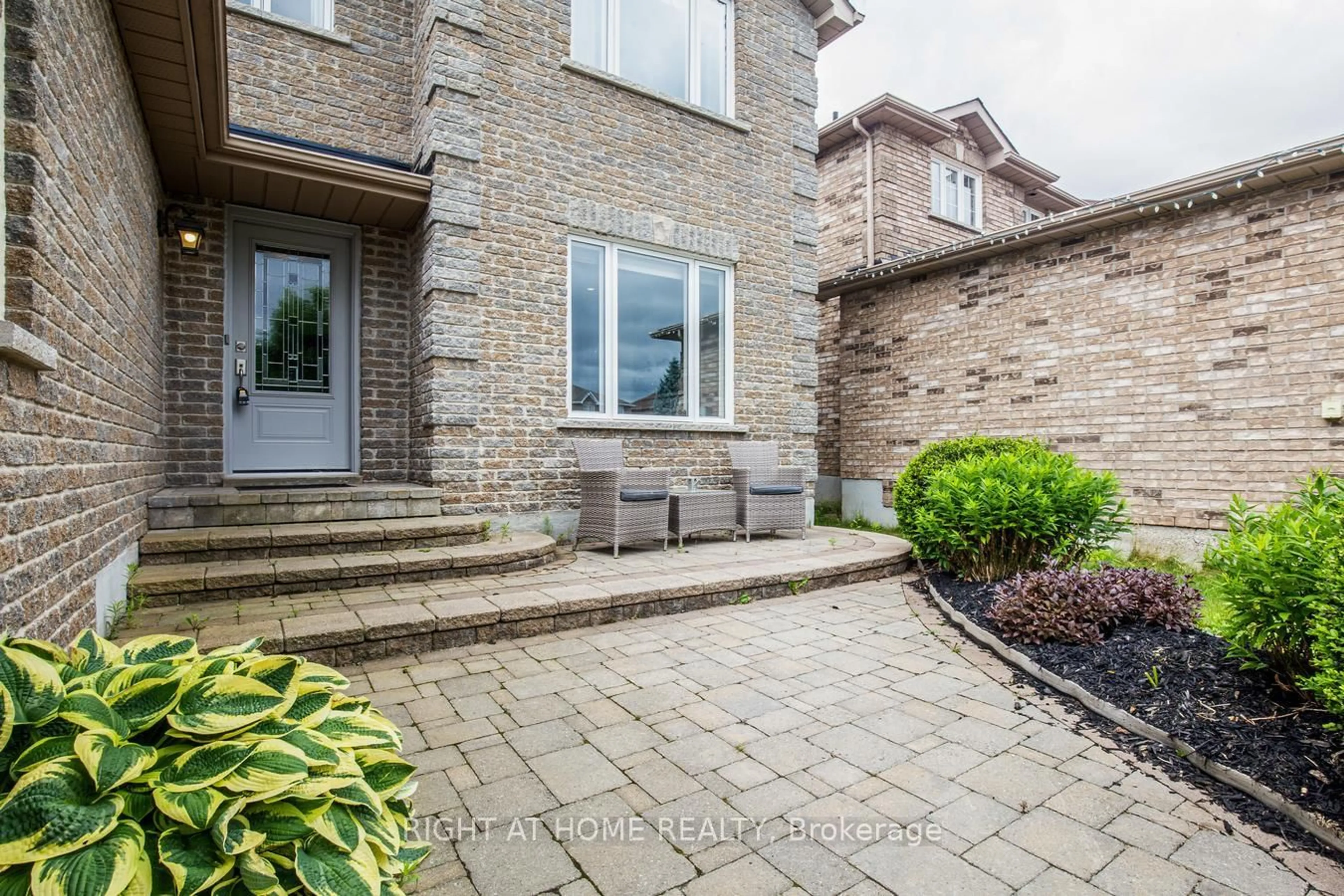 Home with brick exterior material, street for 34 Lang Dr, Barrie Ontario L4N 0W3