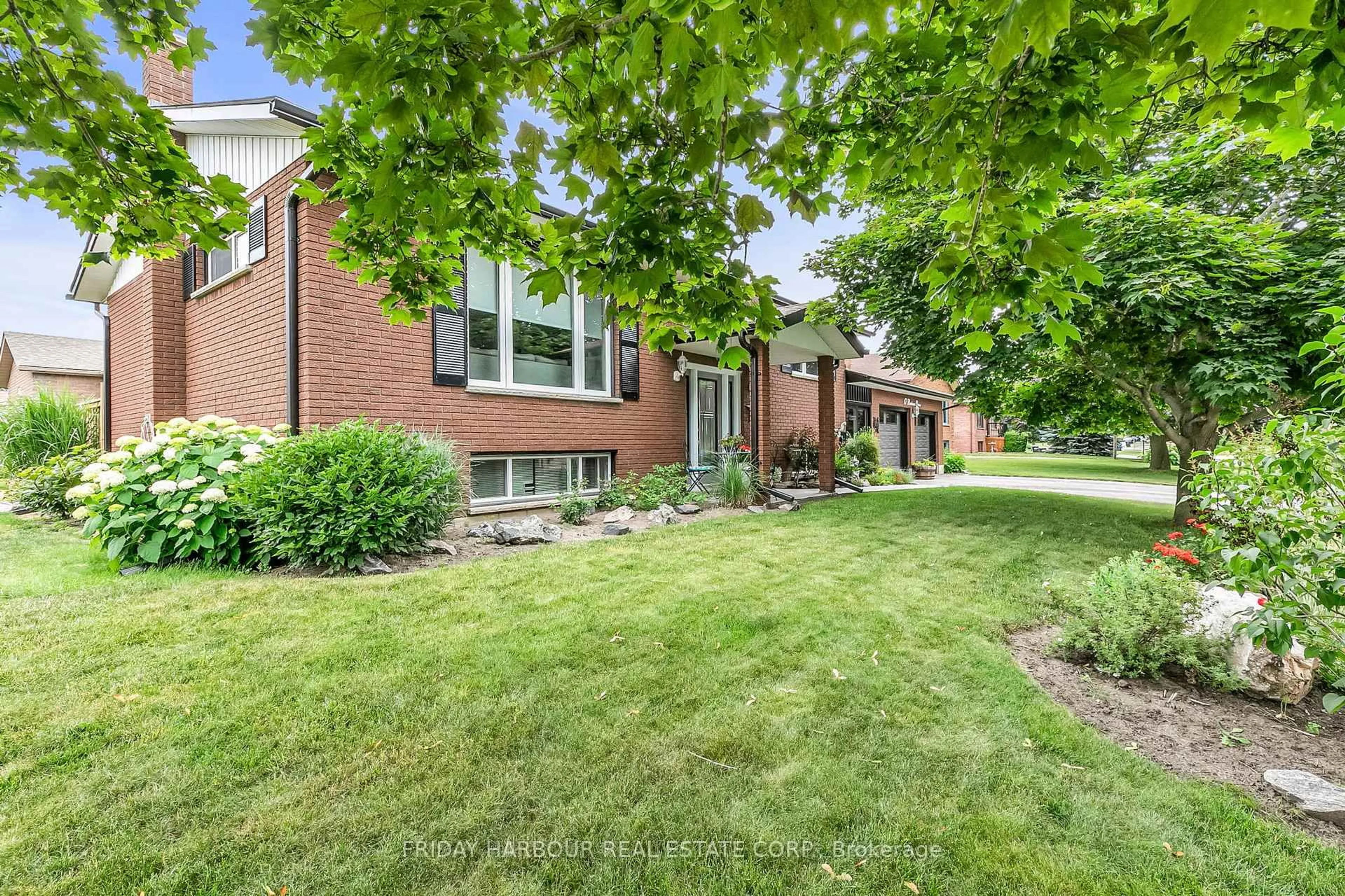 Home with brick exterior material, street for 17 Bertram Dr, Springwater Ontario L0L 1P0