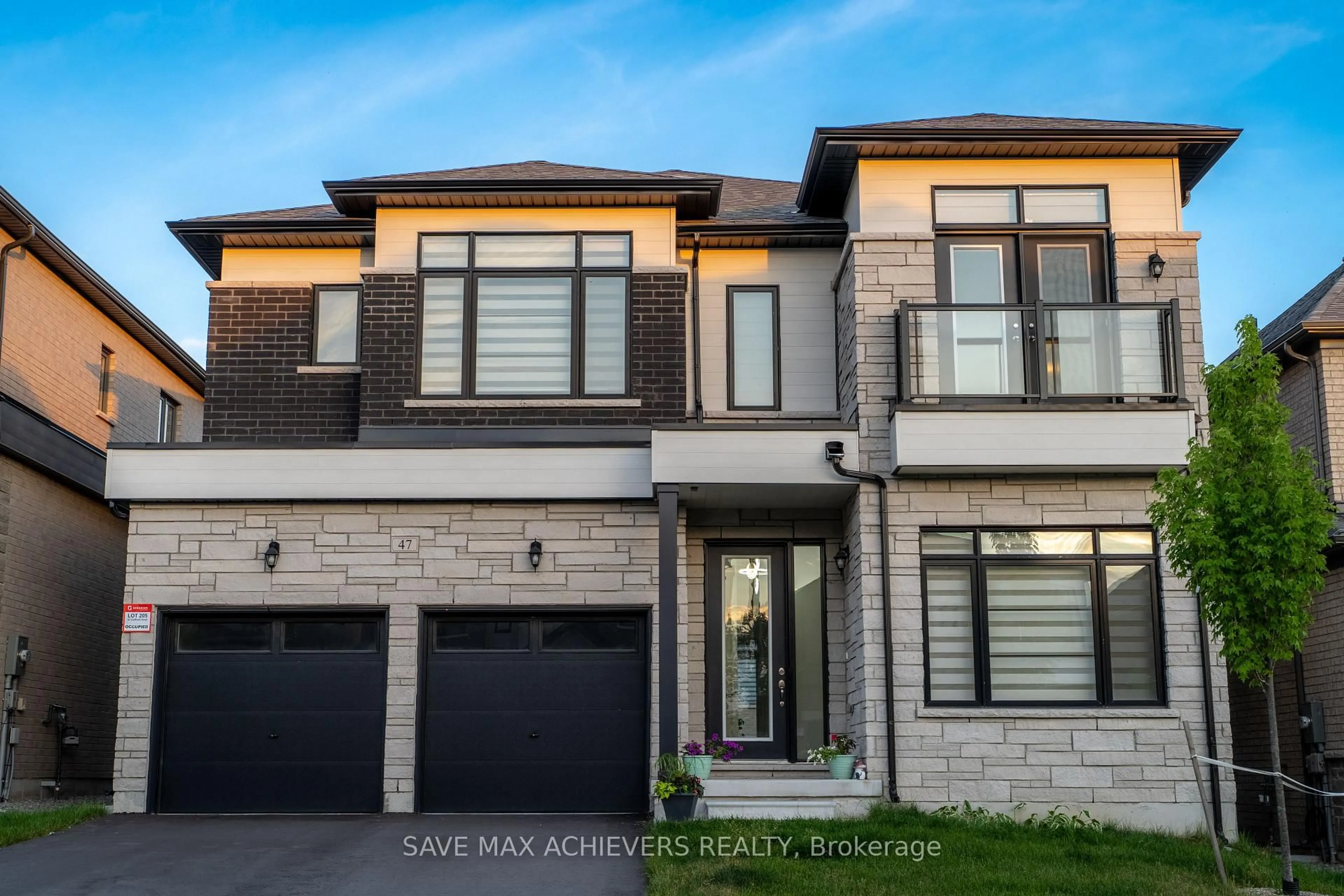 Home with brick exterior material, street for 47 Daffodil Rd, Springwater Ontario L9X 2E1