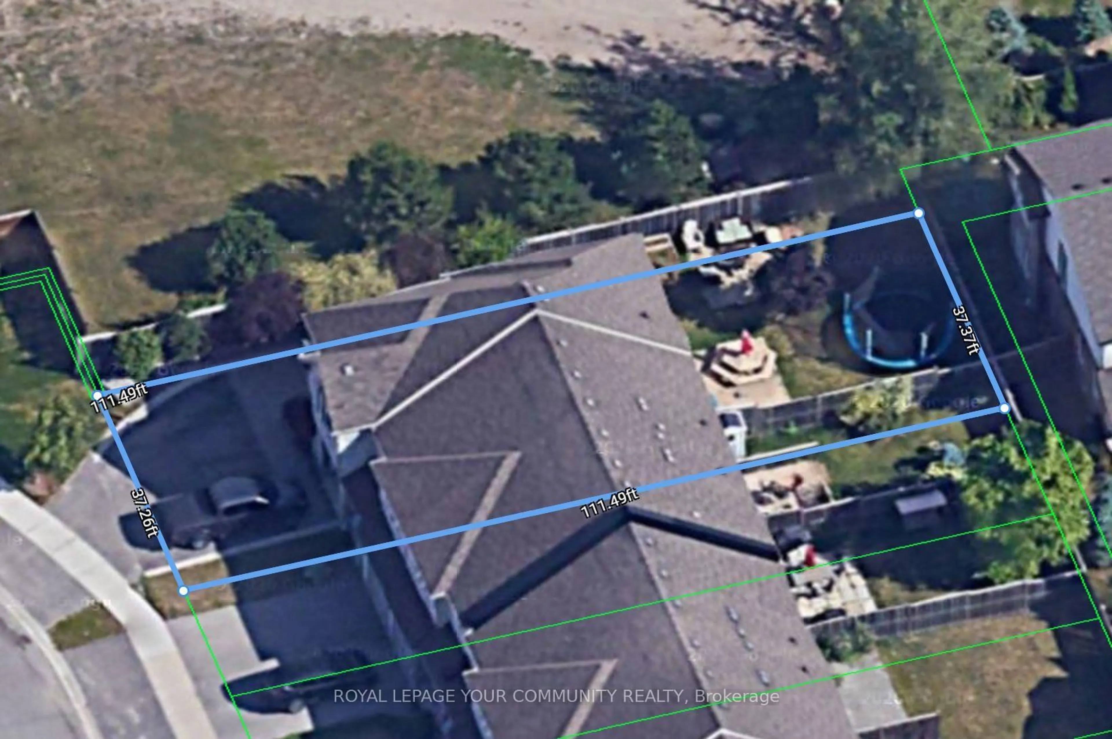 A pic from outside/outdoor area/front of a property/back of a property/a pic from drone, street for 148 Proclamation Dr, Barrie Ontario L4N 0K9