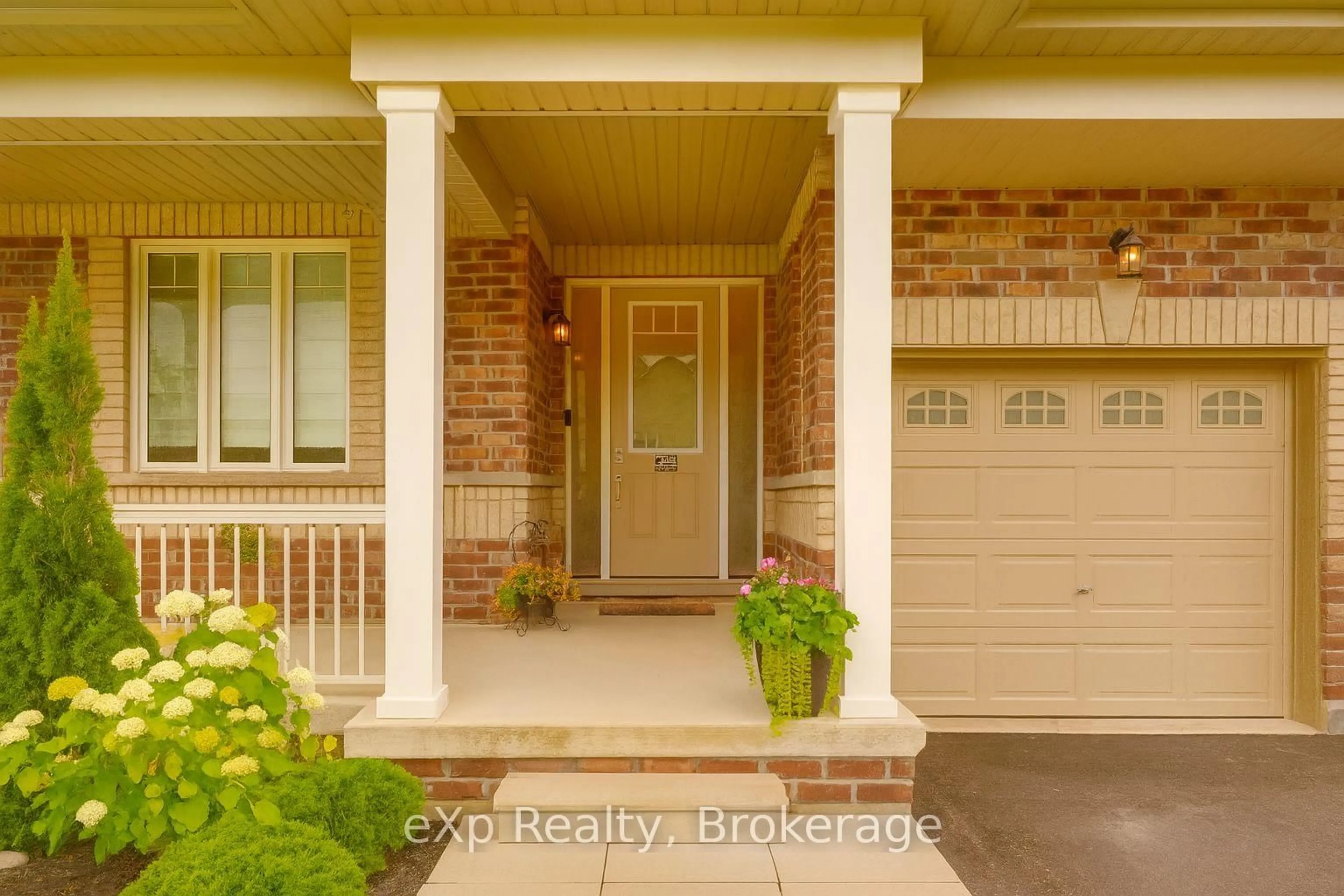 Indoor entryway for 3133 Monarch Dr, Orillia Ontario L3V 7X1