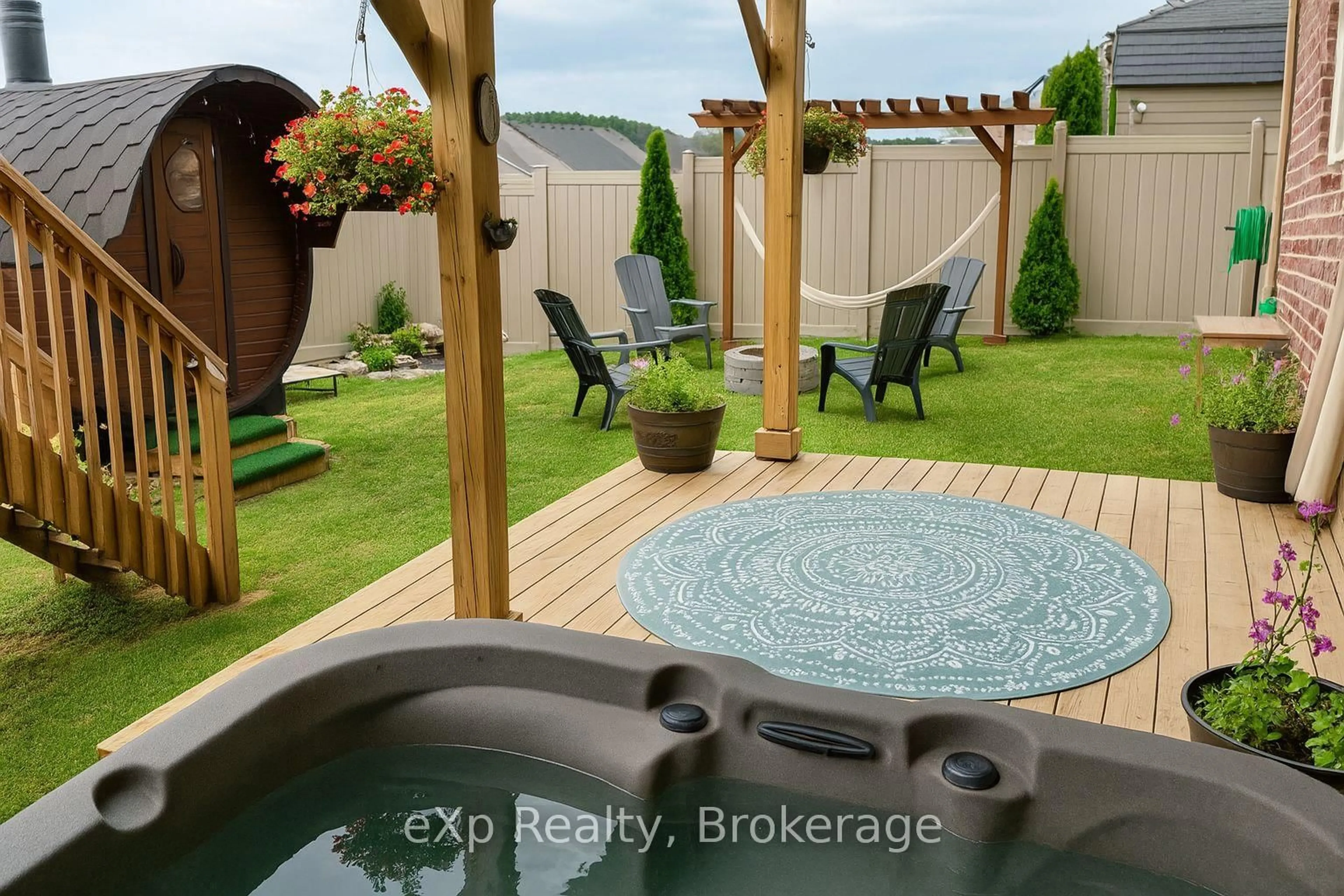 Patio, water/lake/river/ocean view for 3133 Monarch Dr, Orillia Ontario L3V 7X1